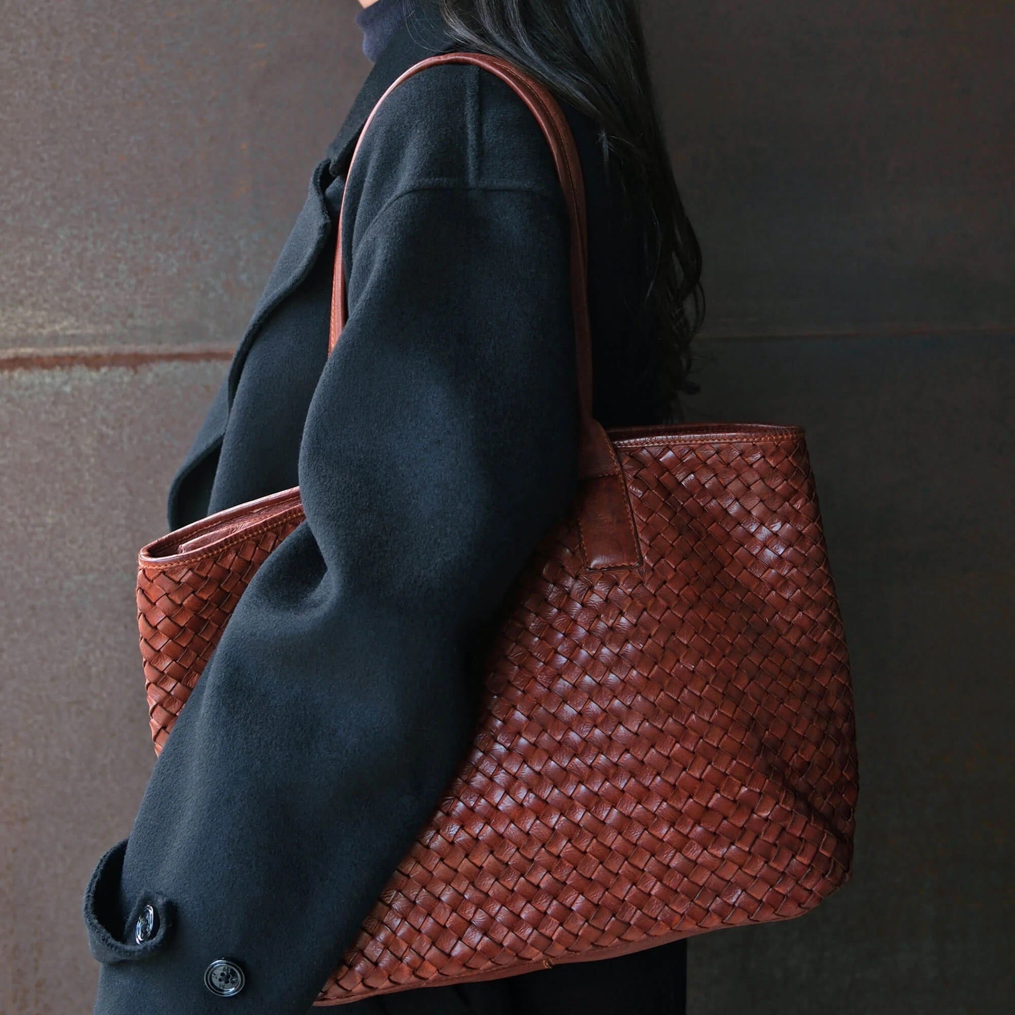 Juju & Co. | Leather Basque Tote | Amber