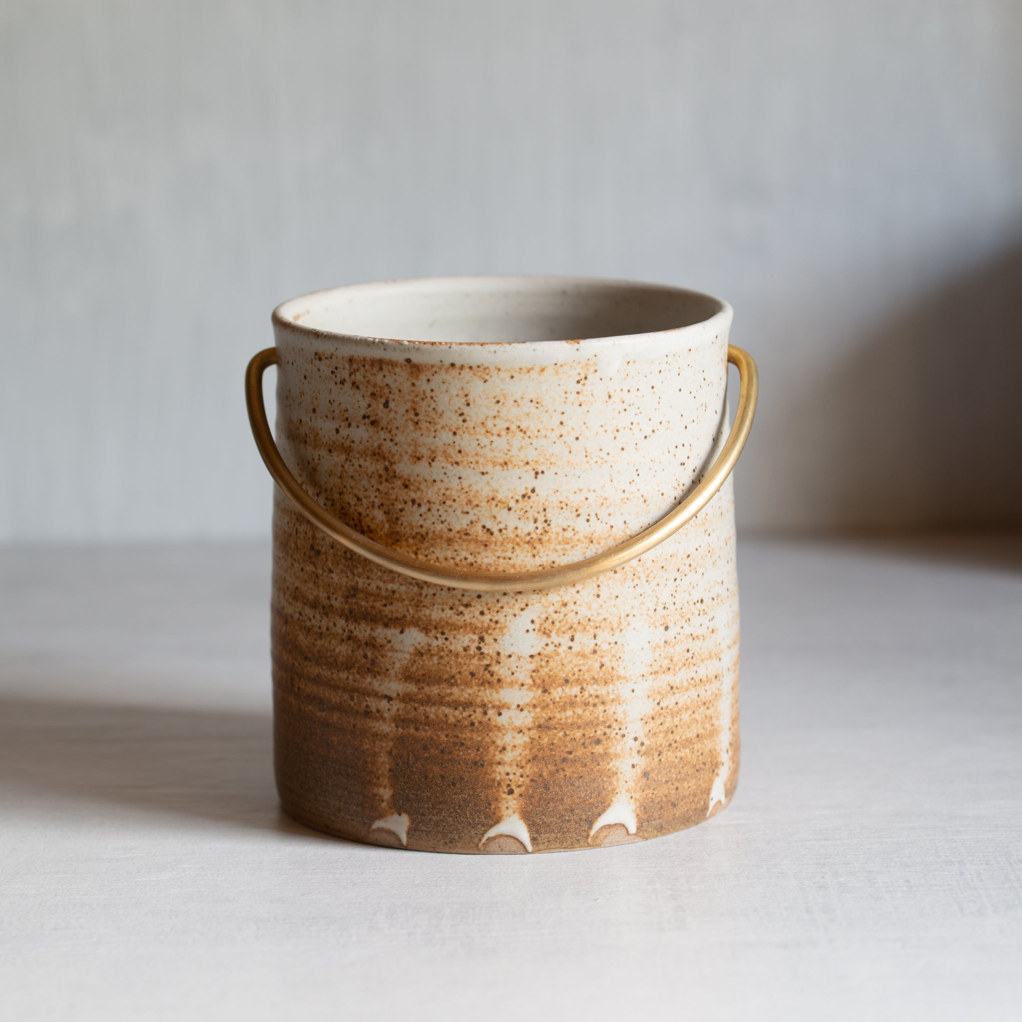 Anna Campbell | NZ Ceramics | Utensil Holder with Brass Handle | Rustic Brown
