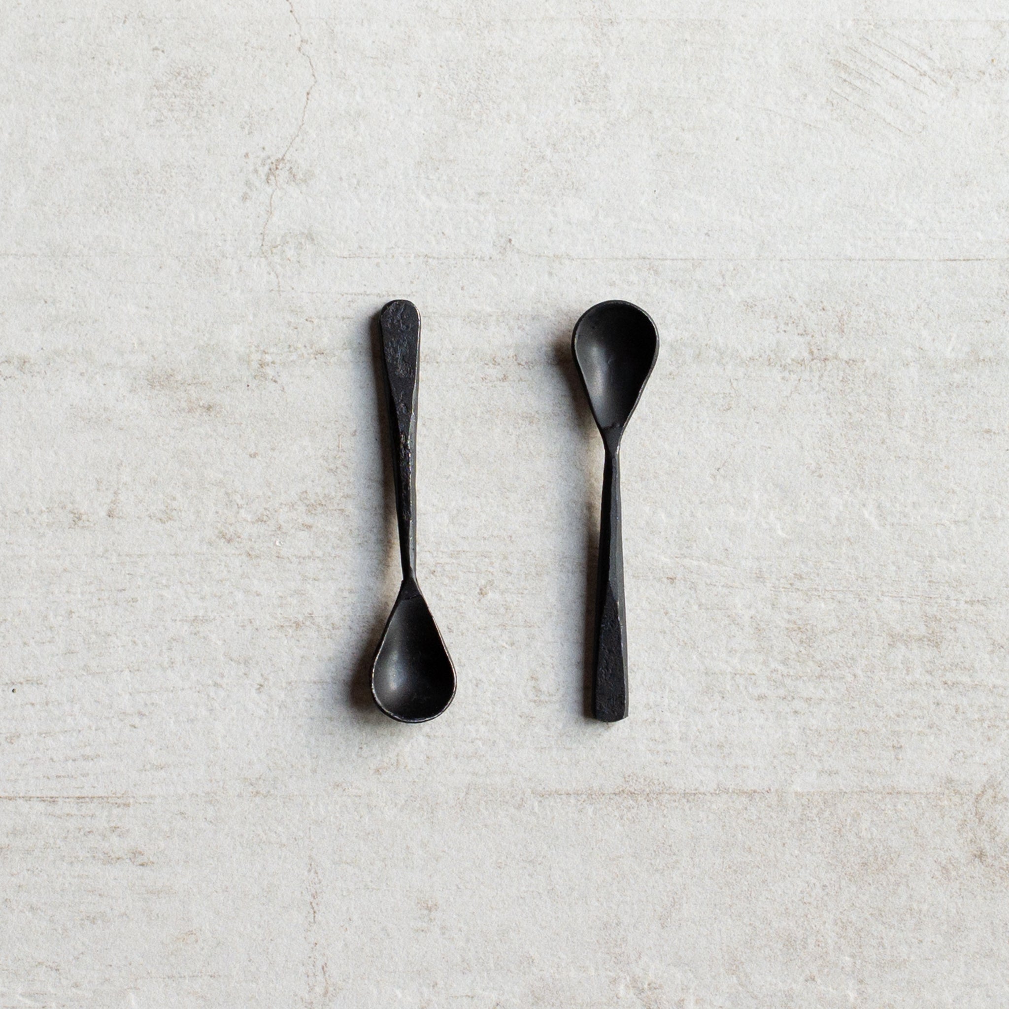 Hammered Salt Spoon | 8cm | Burnished