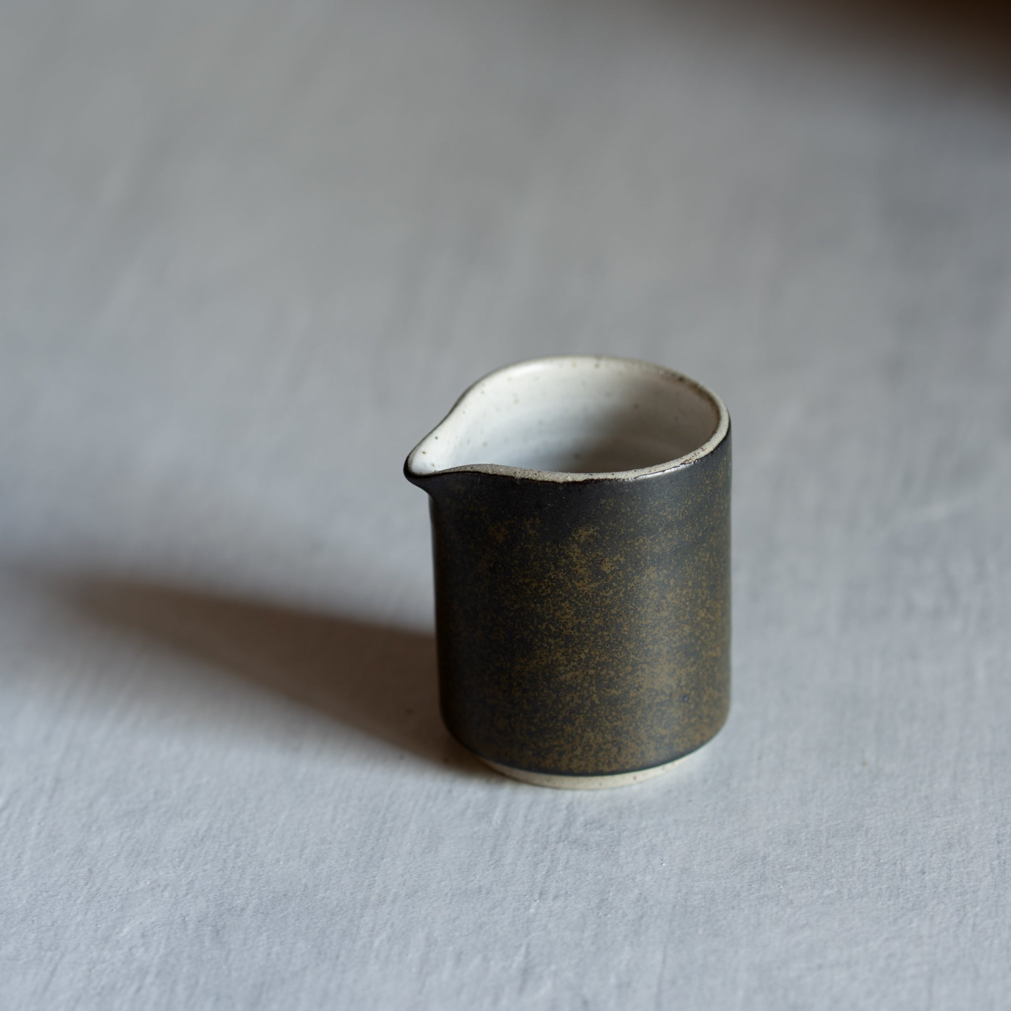 Ceramic Mini Pourer | Black