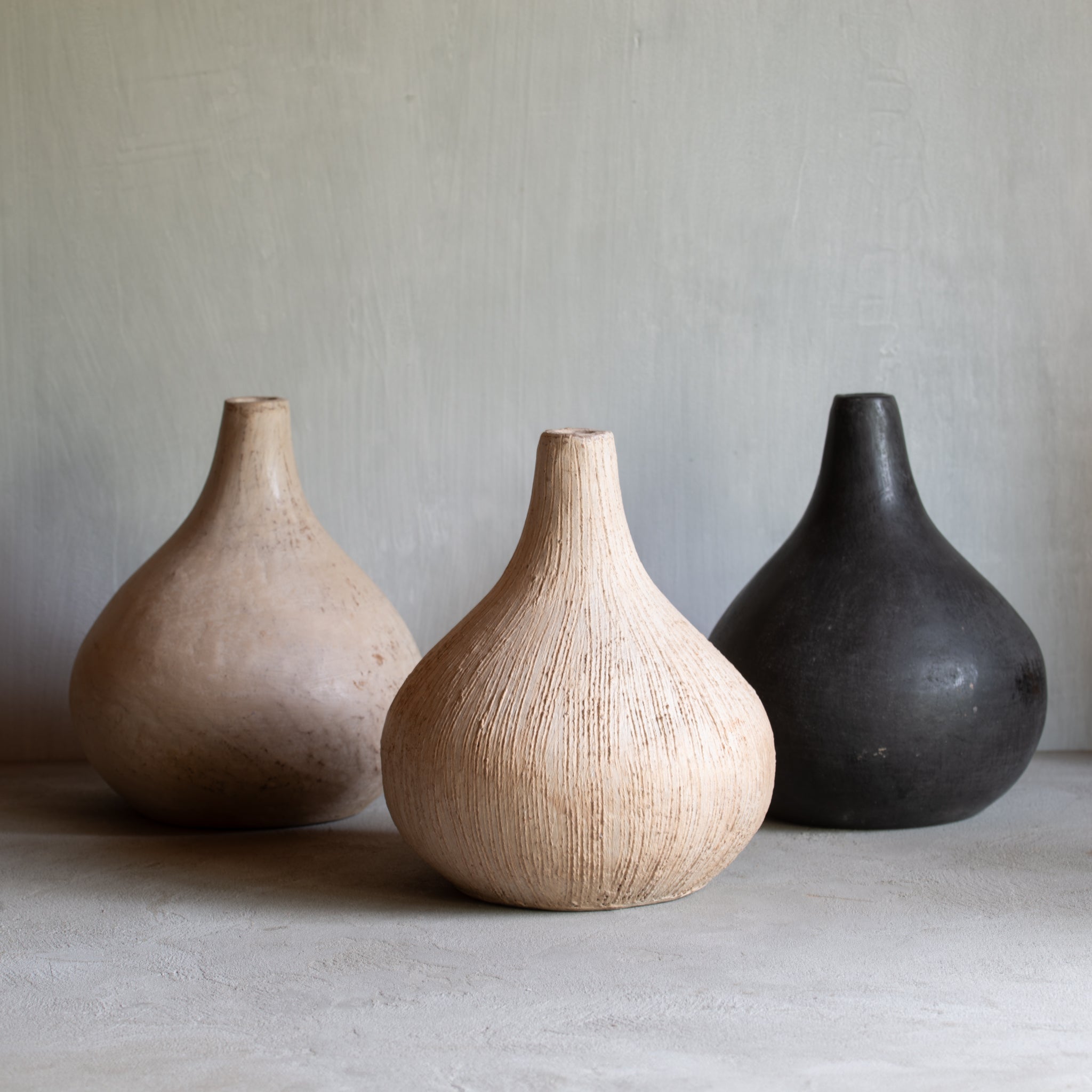 Rustic Terracotta Pot | Narrow Neck Mottle Cream