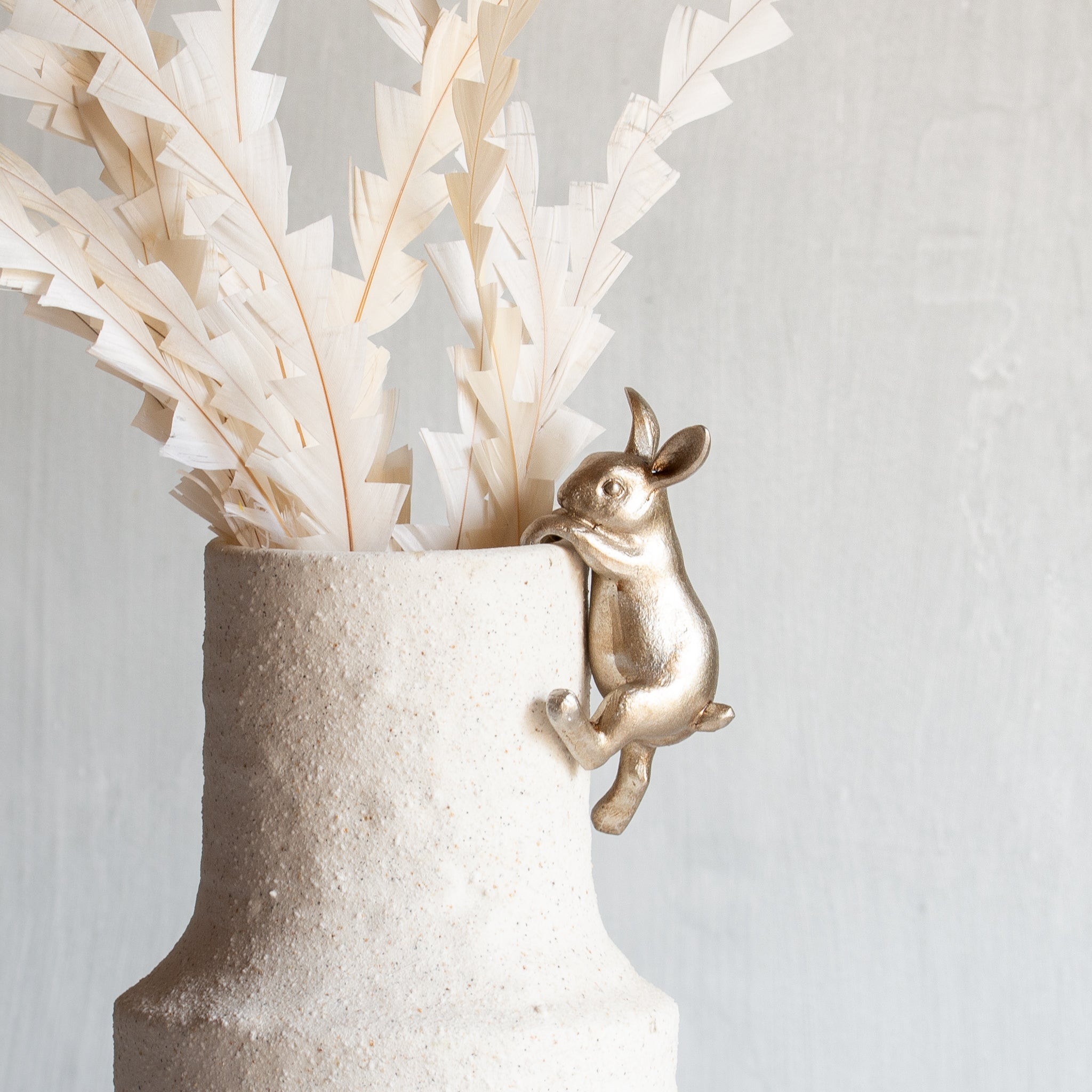 Little Climbing Bunny | Single | Pewter