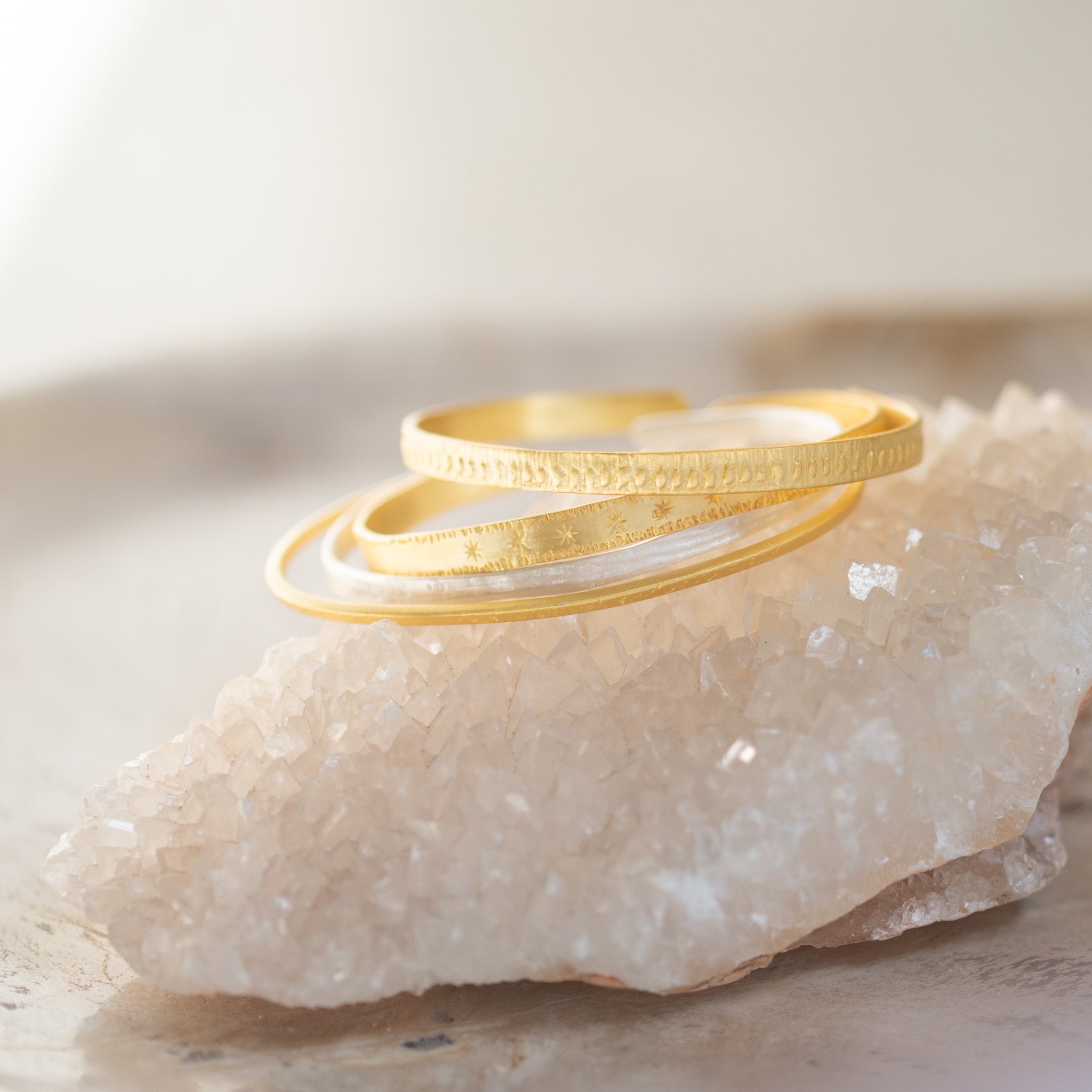 Crafted | Devi | Gold | Fua Cuff