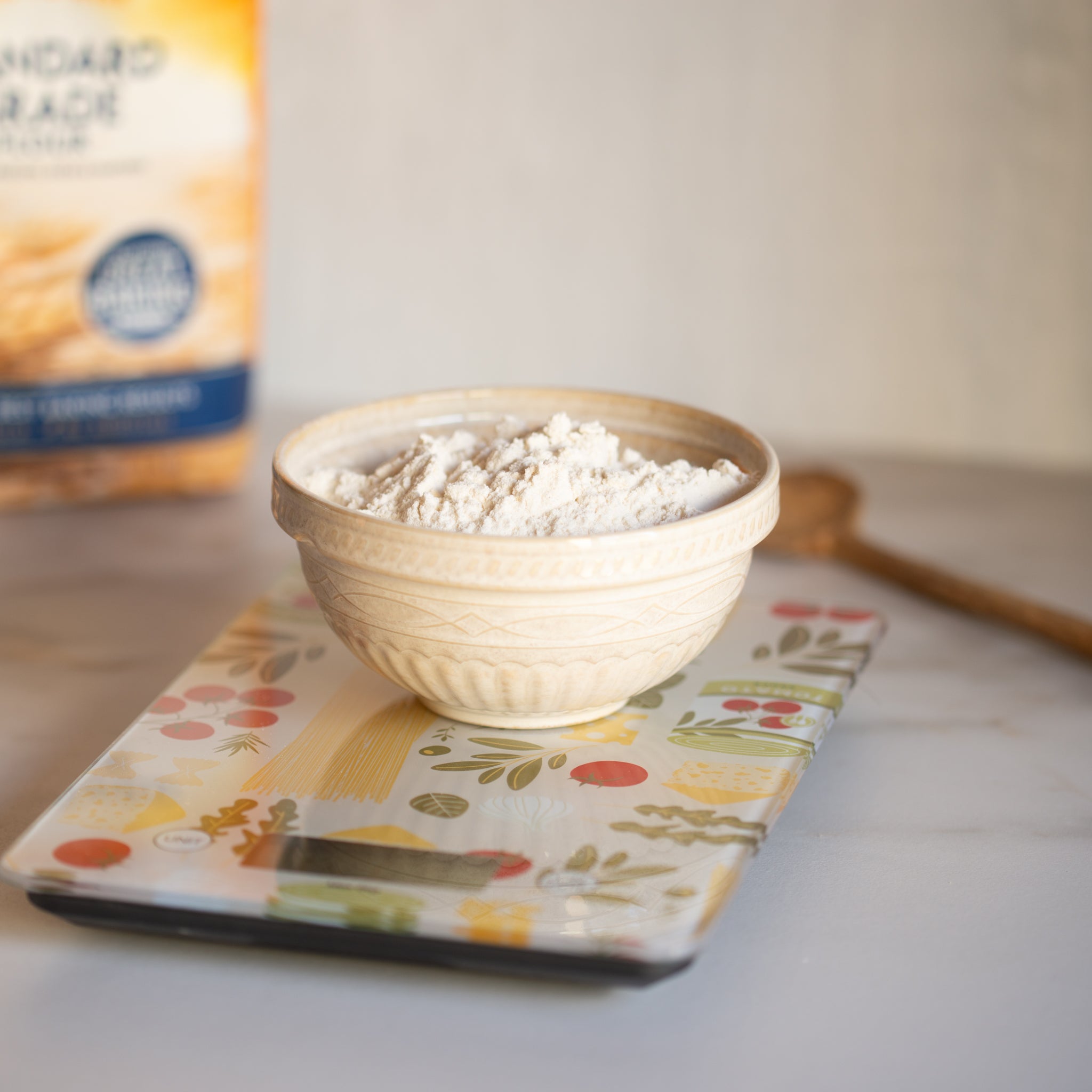 Provender Glass Digital Scales | Olive | 5kg