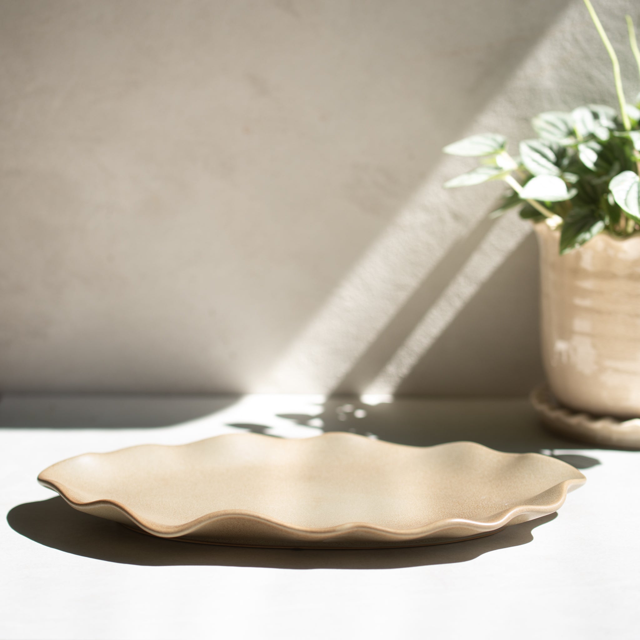 Fluide Oval Plate | Grey/Beige