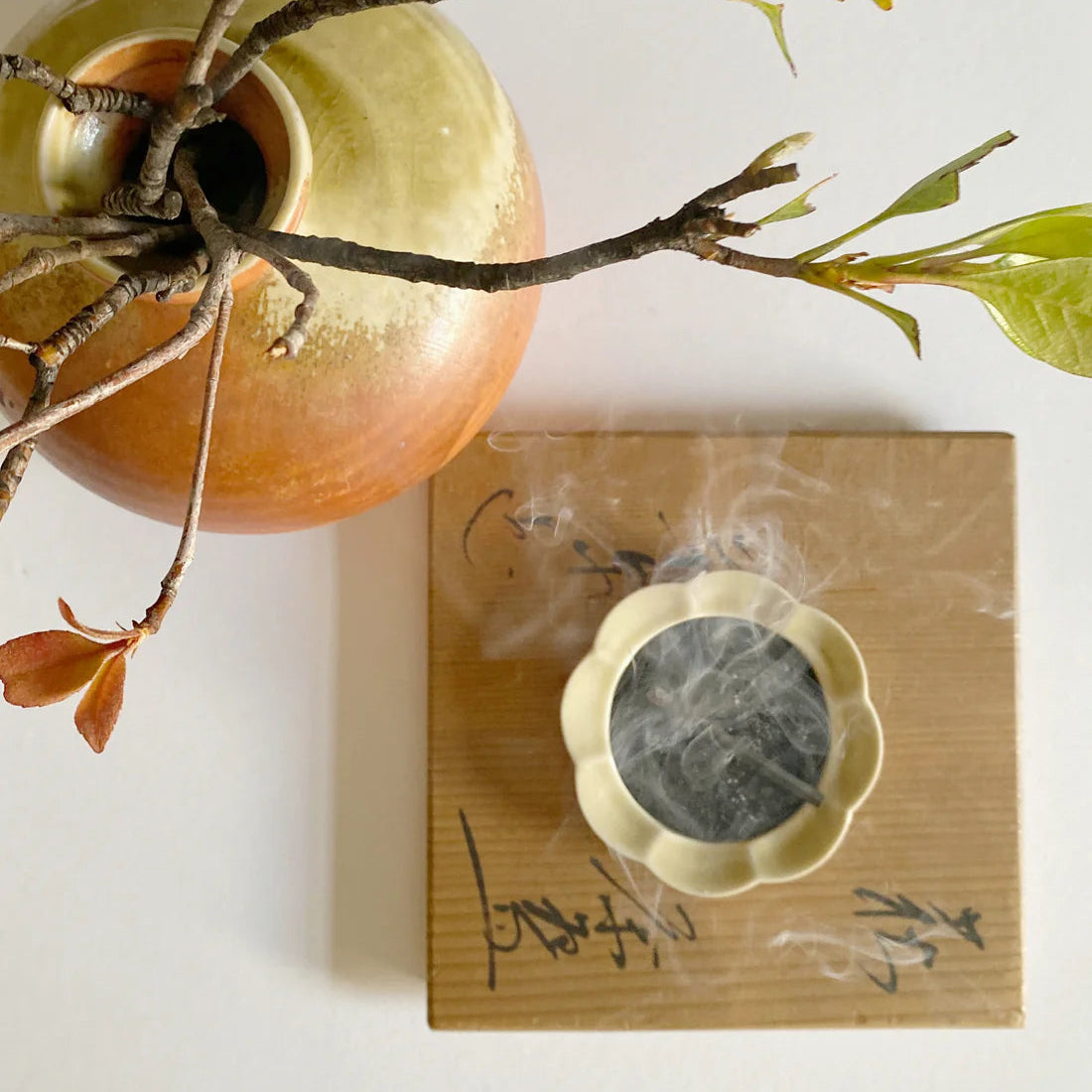 Japanese Incense | Hibi | Seto Porcelain Incense Dish | Sand