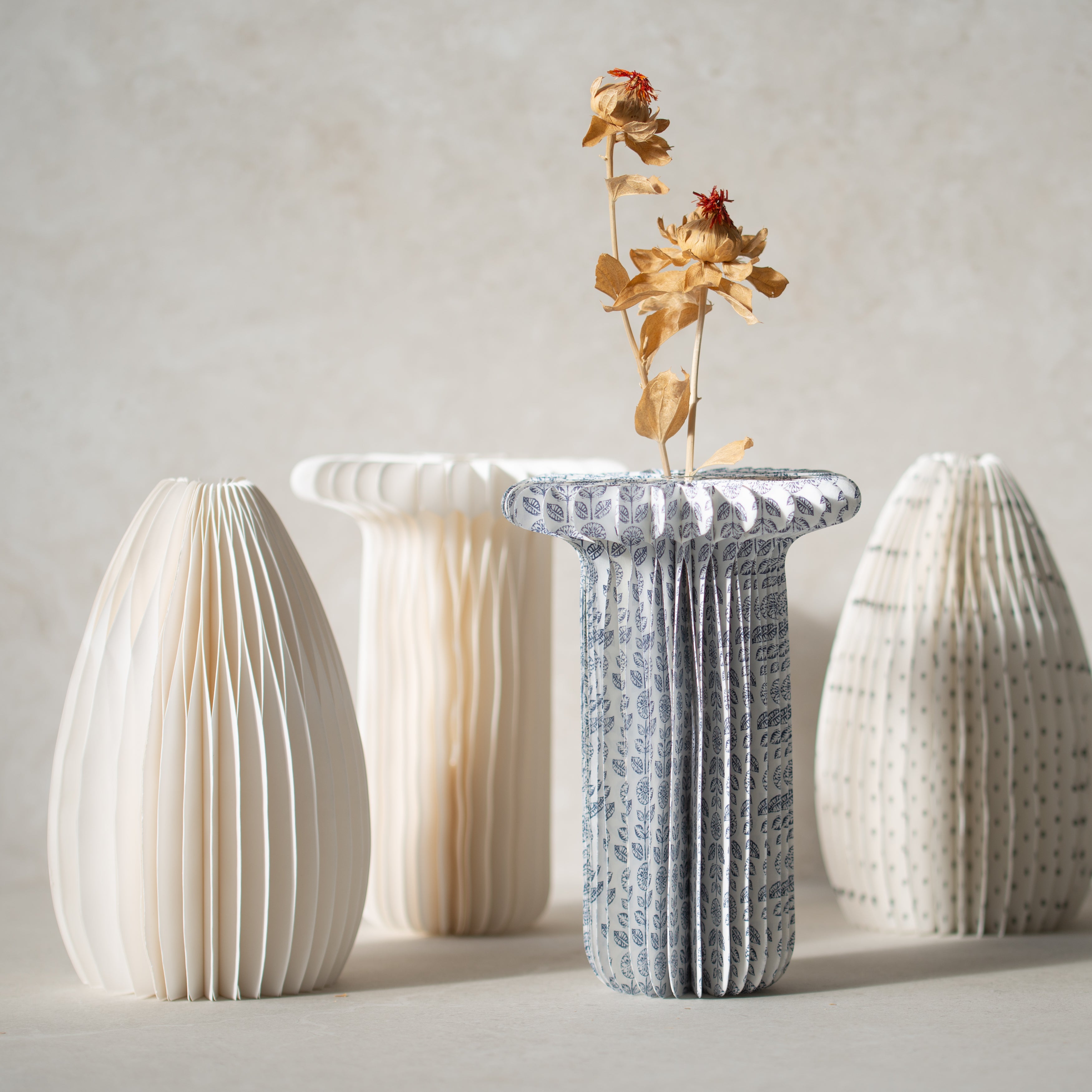 Honeycomb Vase | Mira | Print
