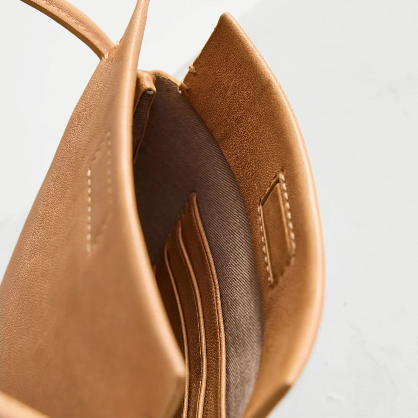 Juju & Co. | Marina Pouch | Tan