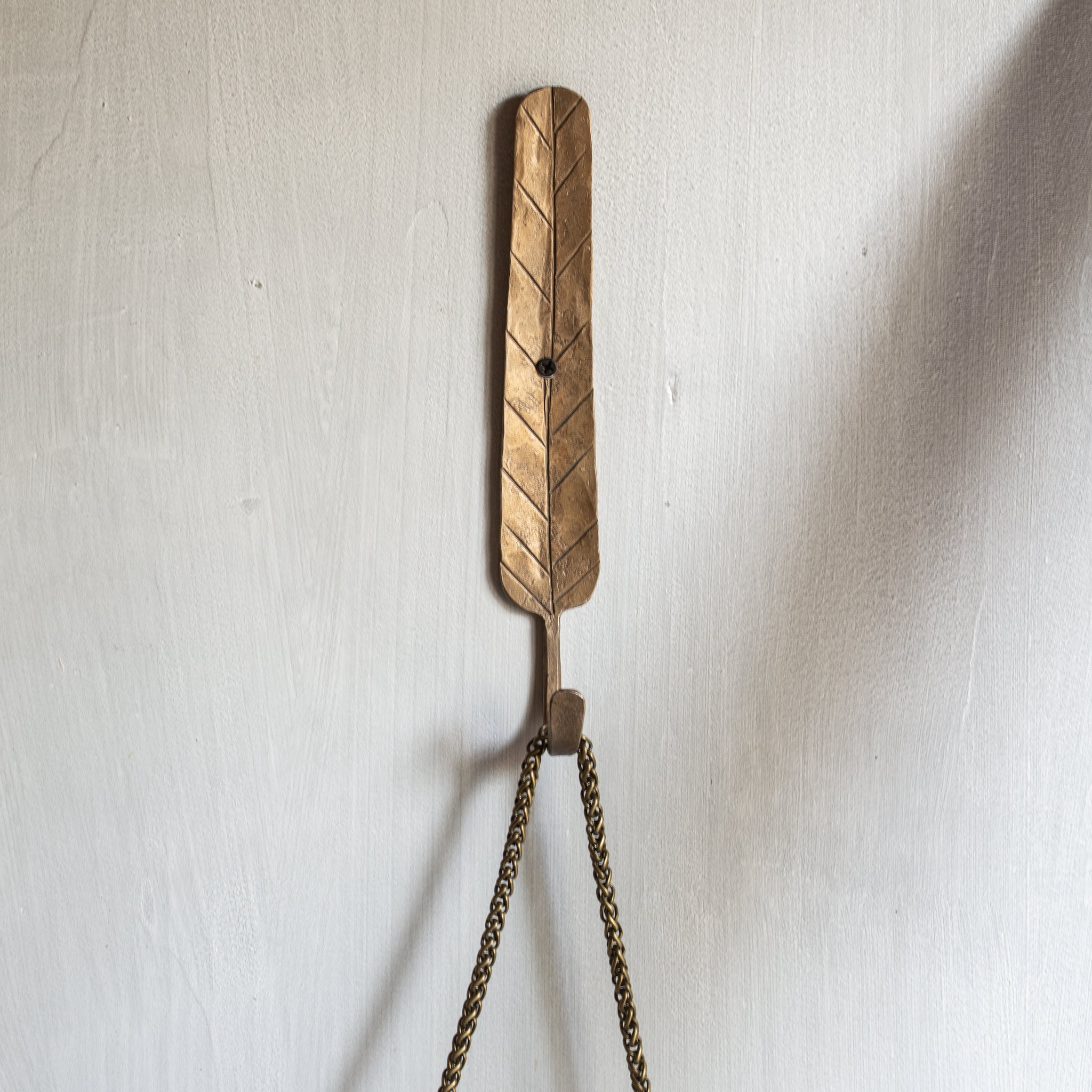 Long Leaf Hook | Antique Finish | 22cm