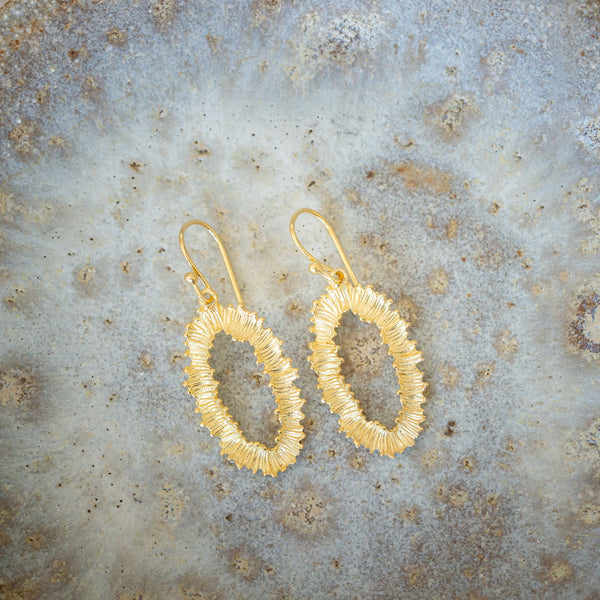 M+P | Feathered Almond Earrings | Gold