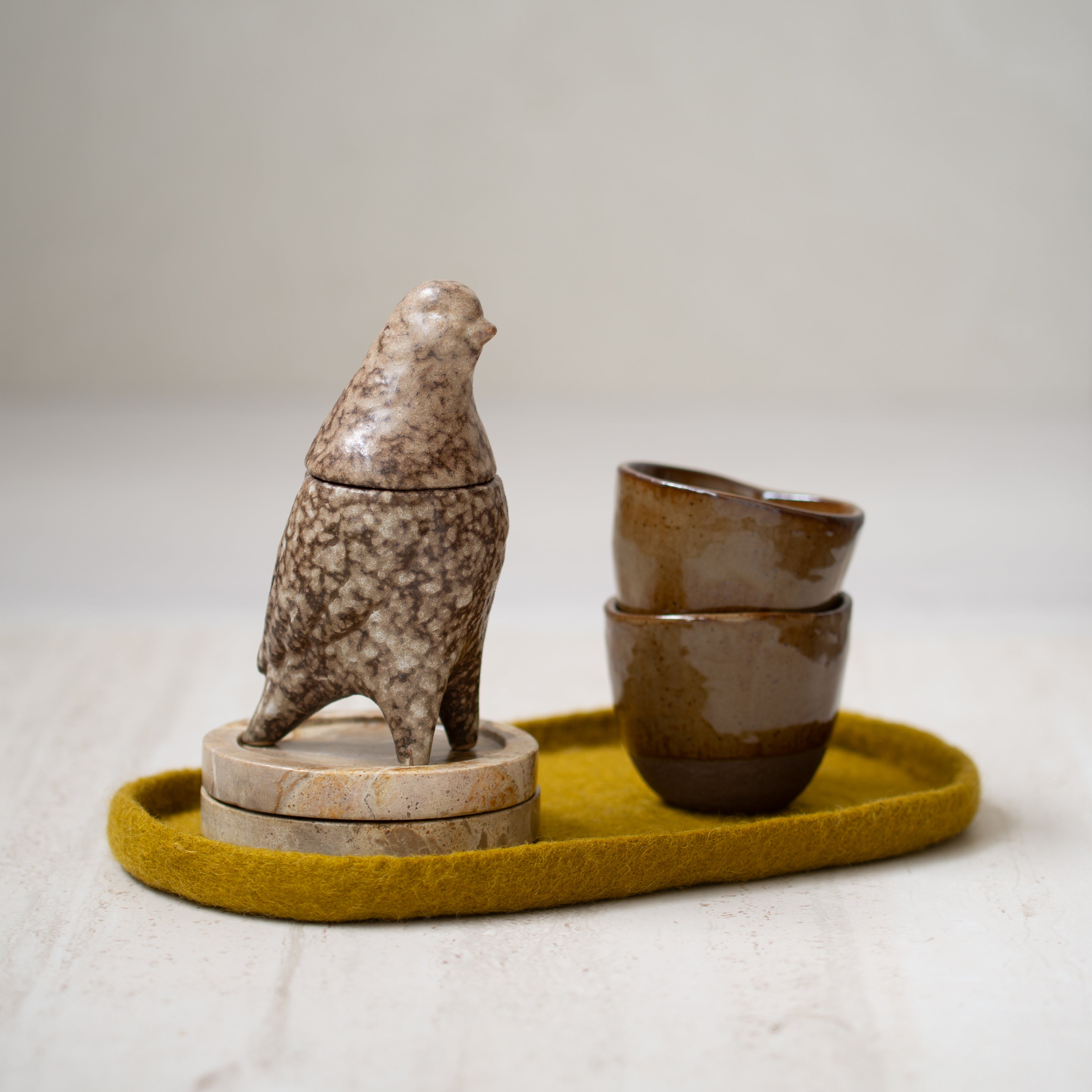 Muskhane Wool Felt Plato | Oval | Ochre