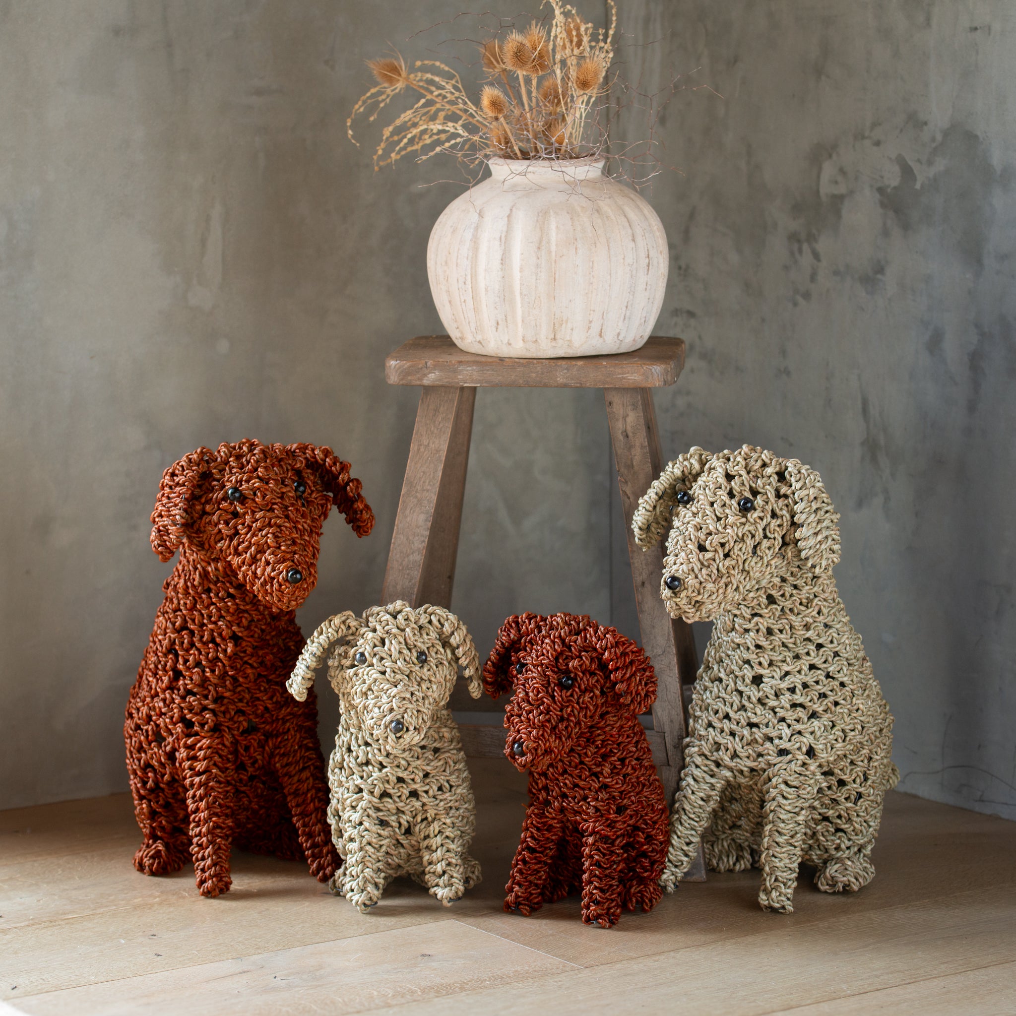 Woven Seagrass Dog | Large - Auburn Brown