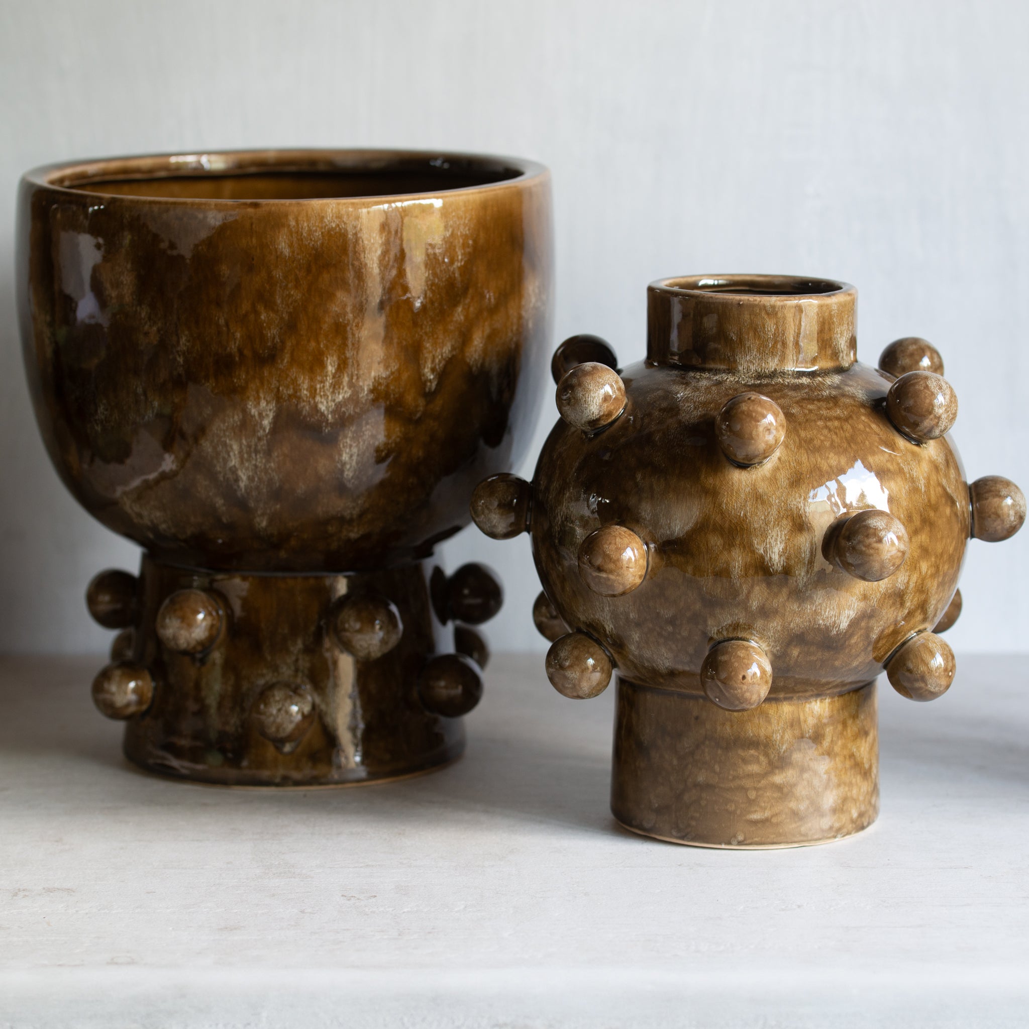 Pipin Ceramic Footed Pot | Olive