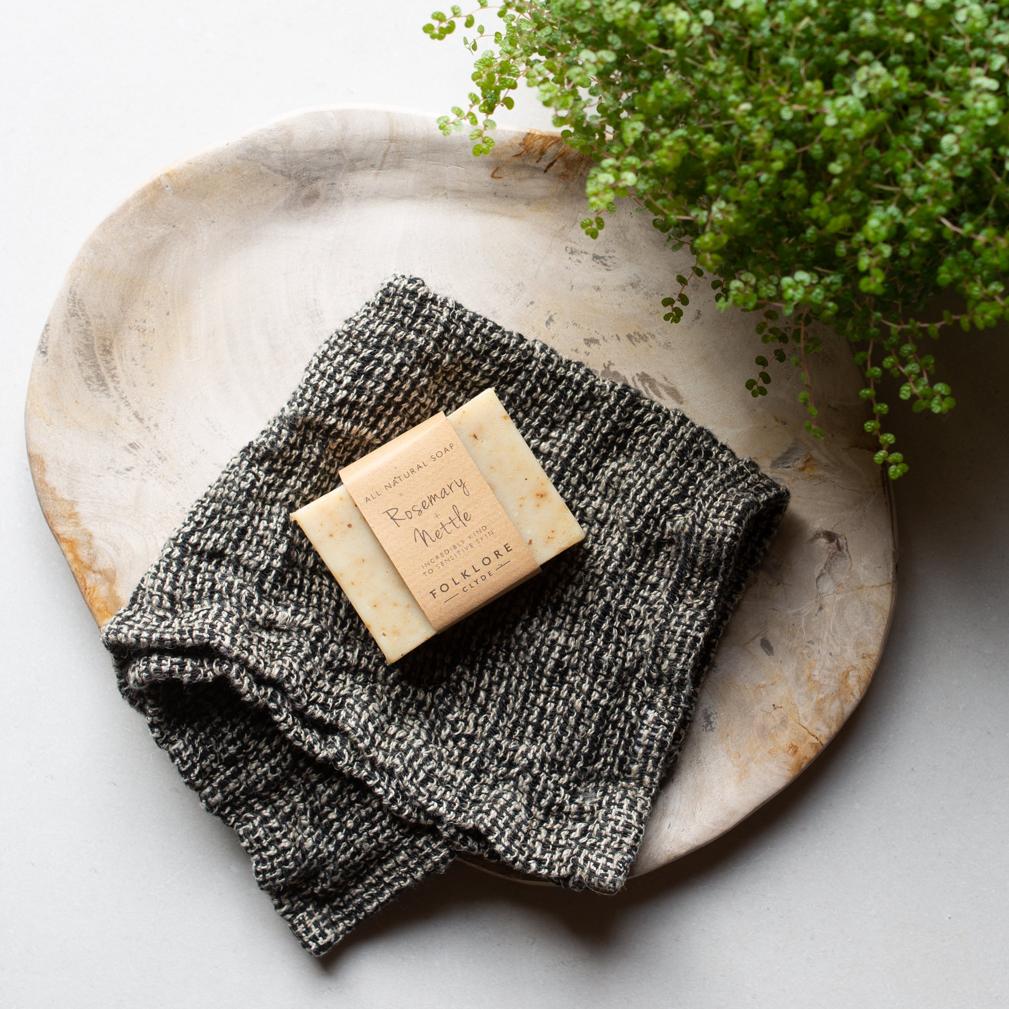 Rustic Linen Mesh Wash Cloth | Natural & Black