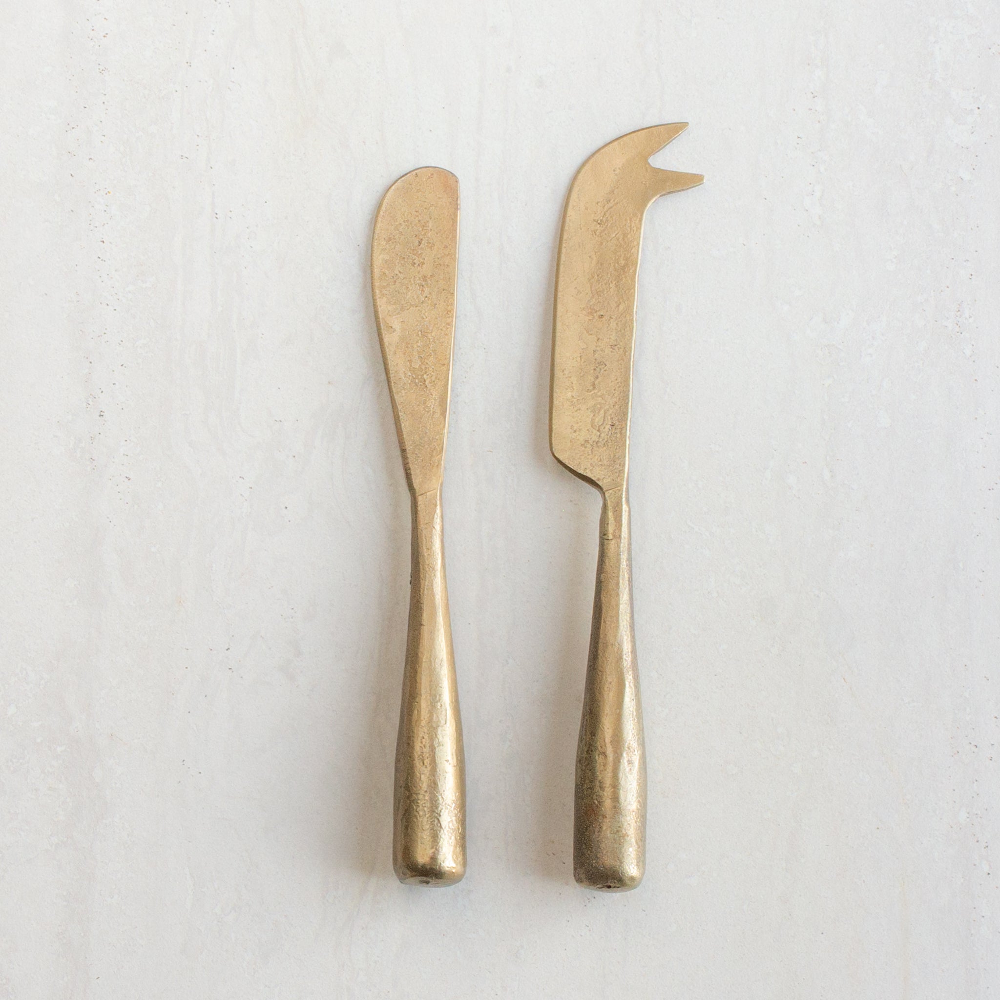 Solid Handle Cheese Knife + Spreader Set | Round | Antique Brass