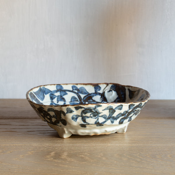 Japanese Ceramics | Sometsuke Karakusa Bowl | Large