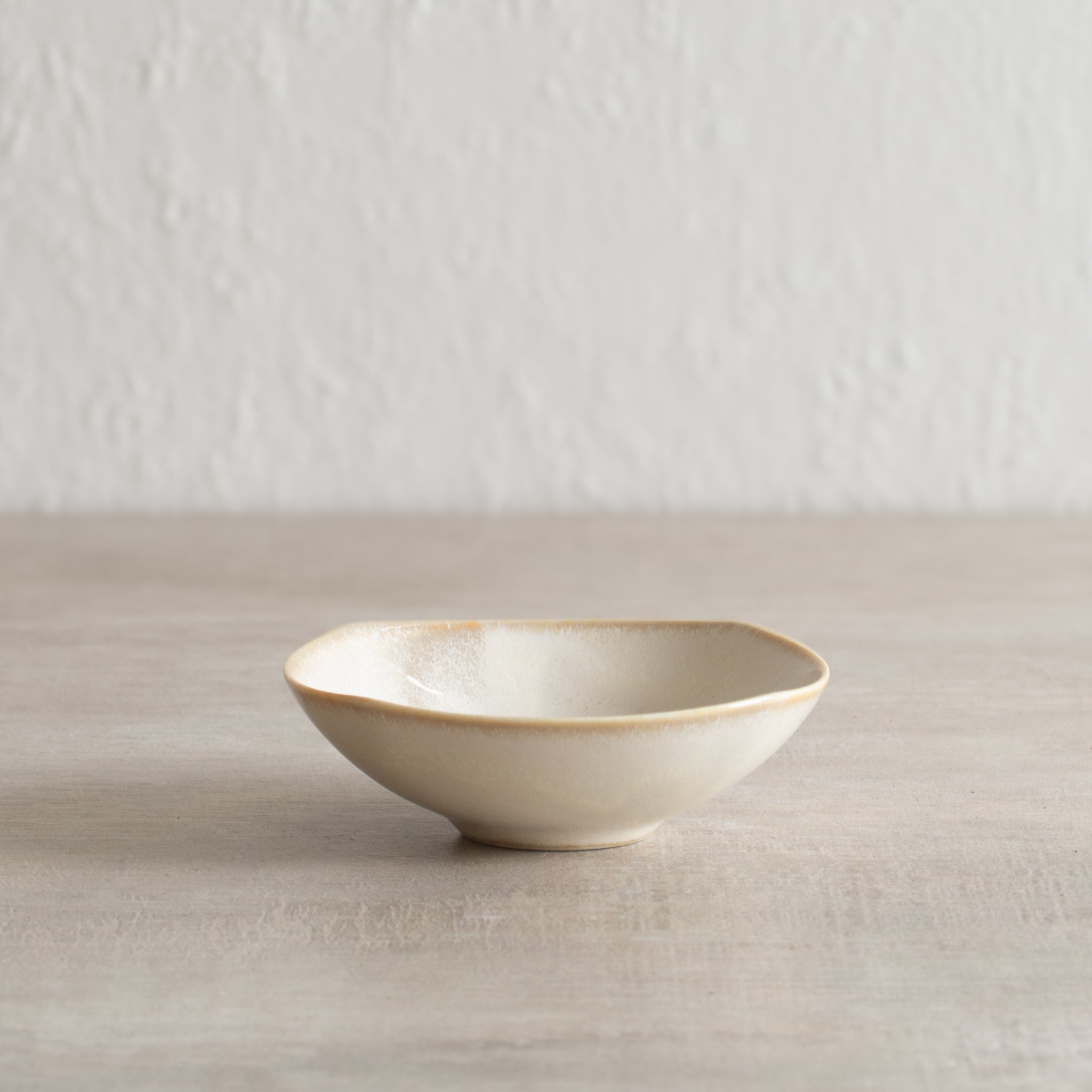 Japanese Ceramics | Wabi Sabi Small Dish | Pearl