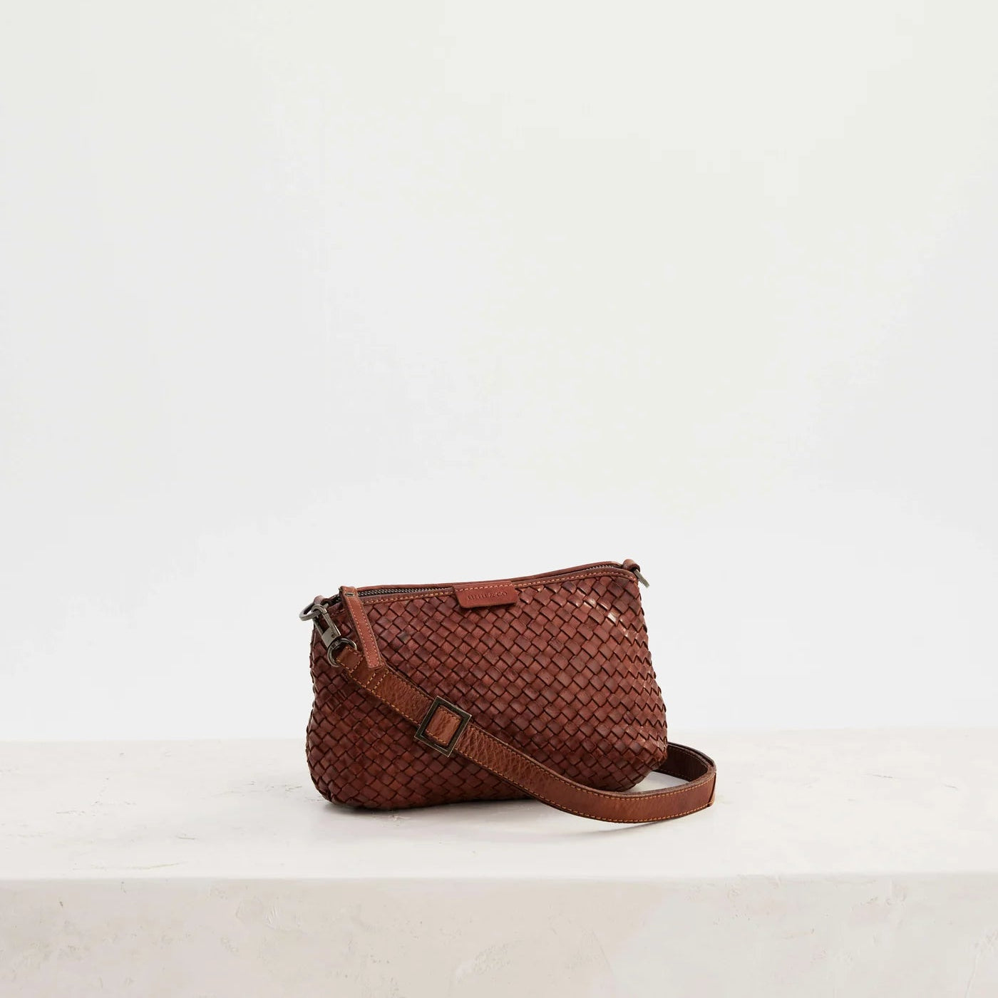 Juju & Co. | Basque Crossbody Bag | Amber