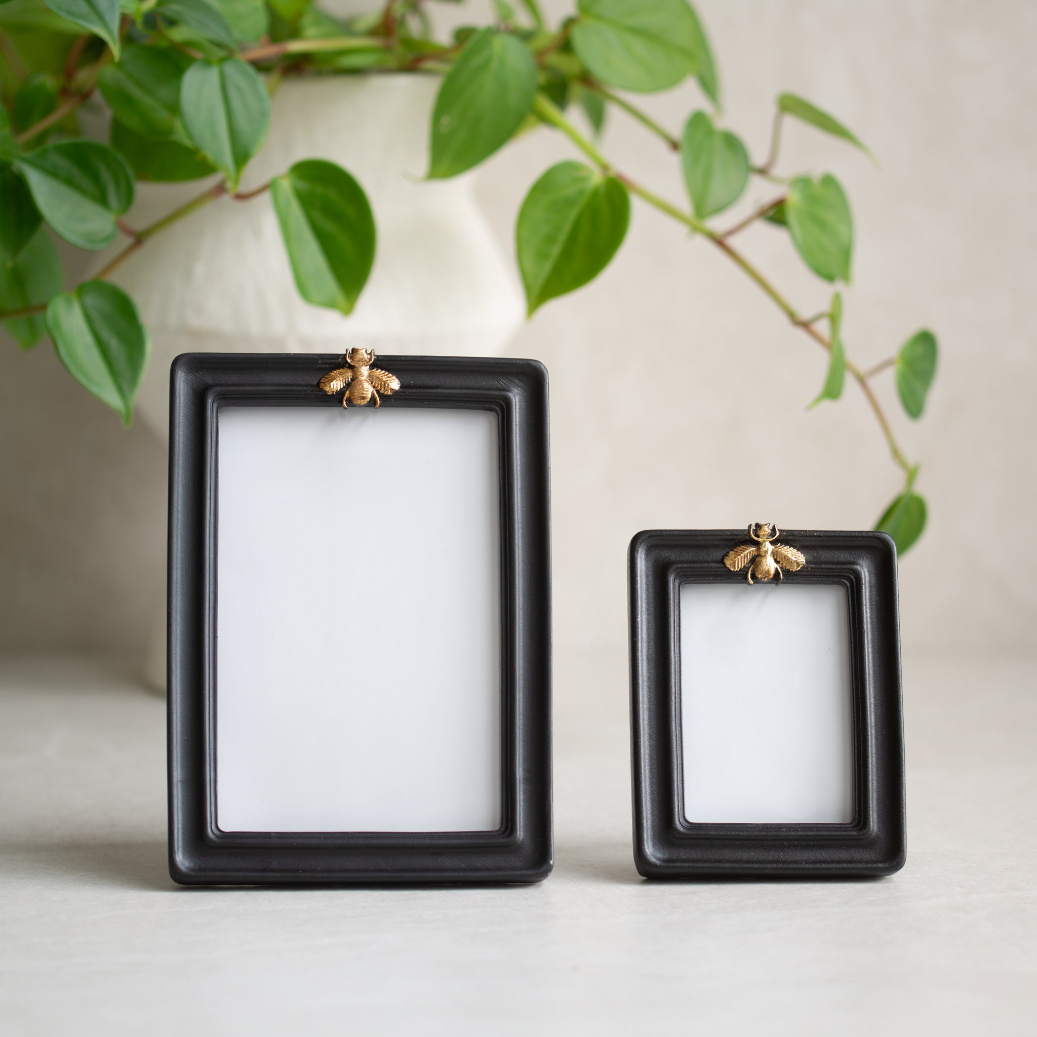 Black Photo Frame | Gold Bee | Medium