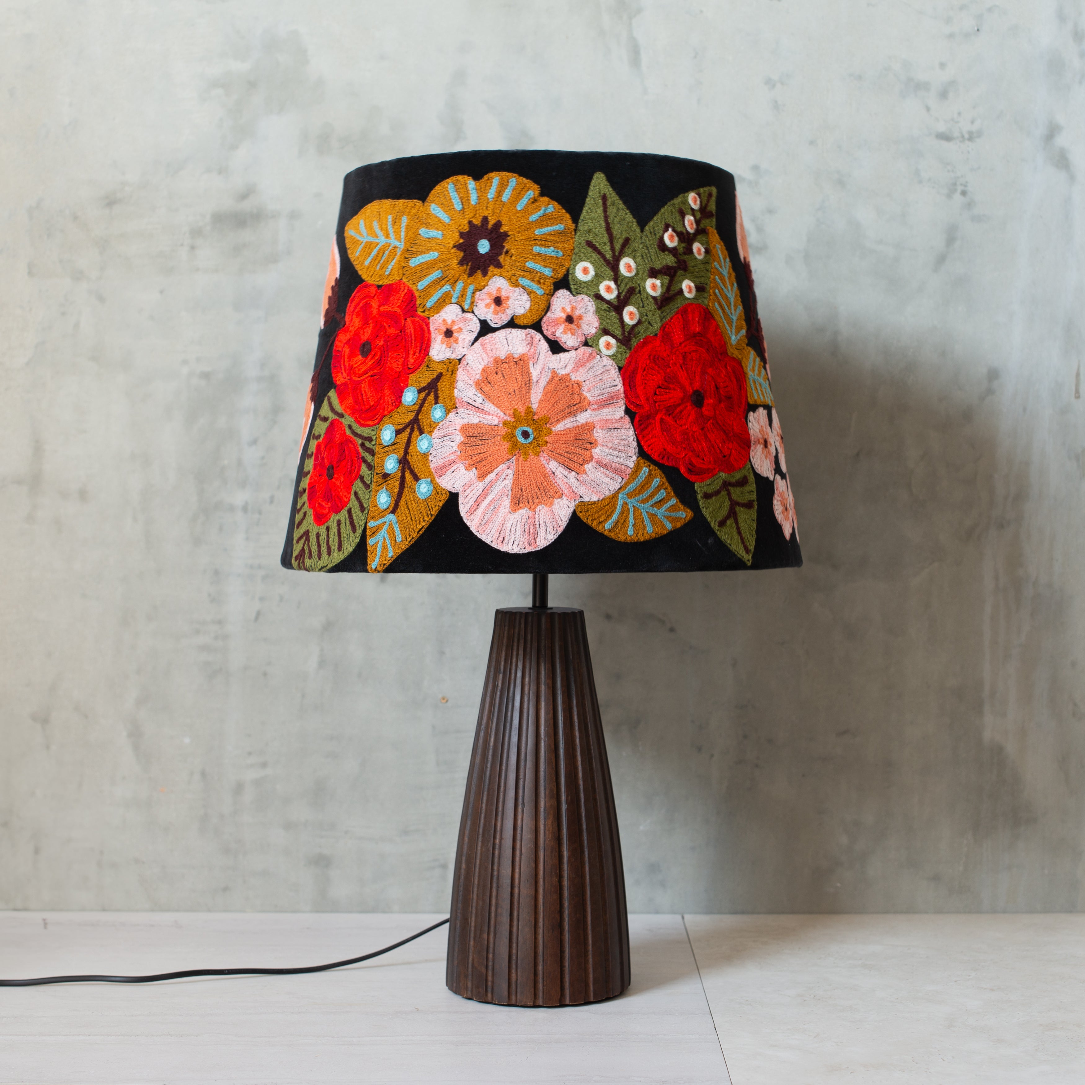 Broderi | Velvet Table Lamp | Flora Grande