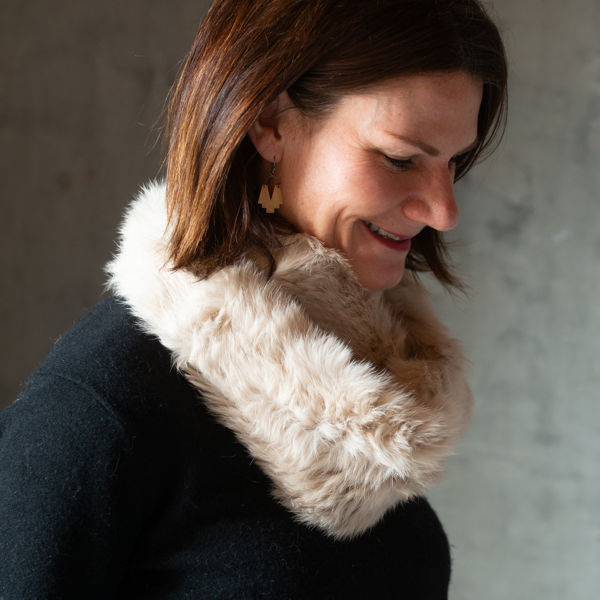 Double Loop Scarf | Pale Beige Fur