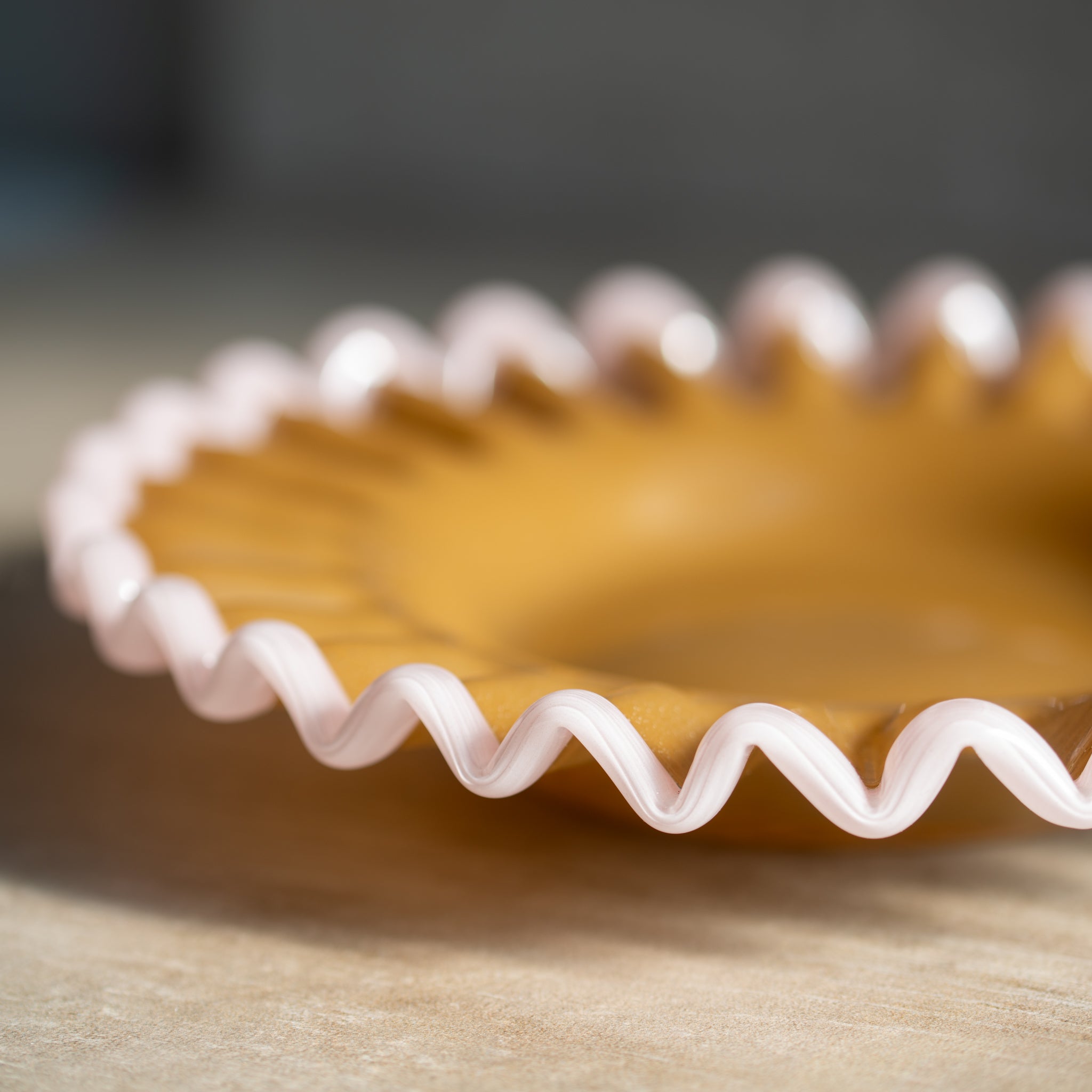 Glass Frill Dish | Signe | Caramel Pink