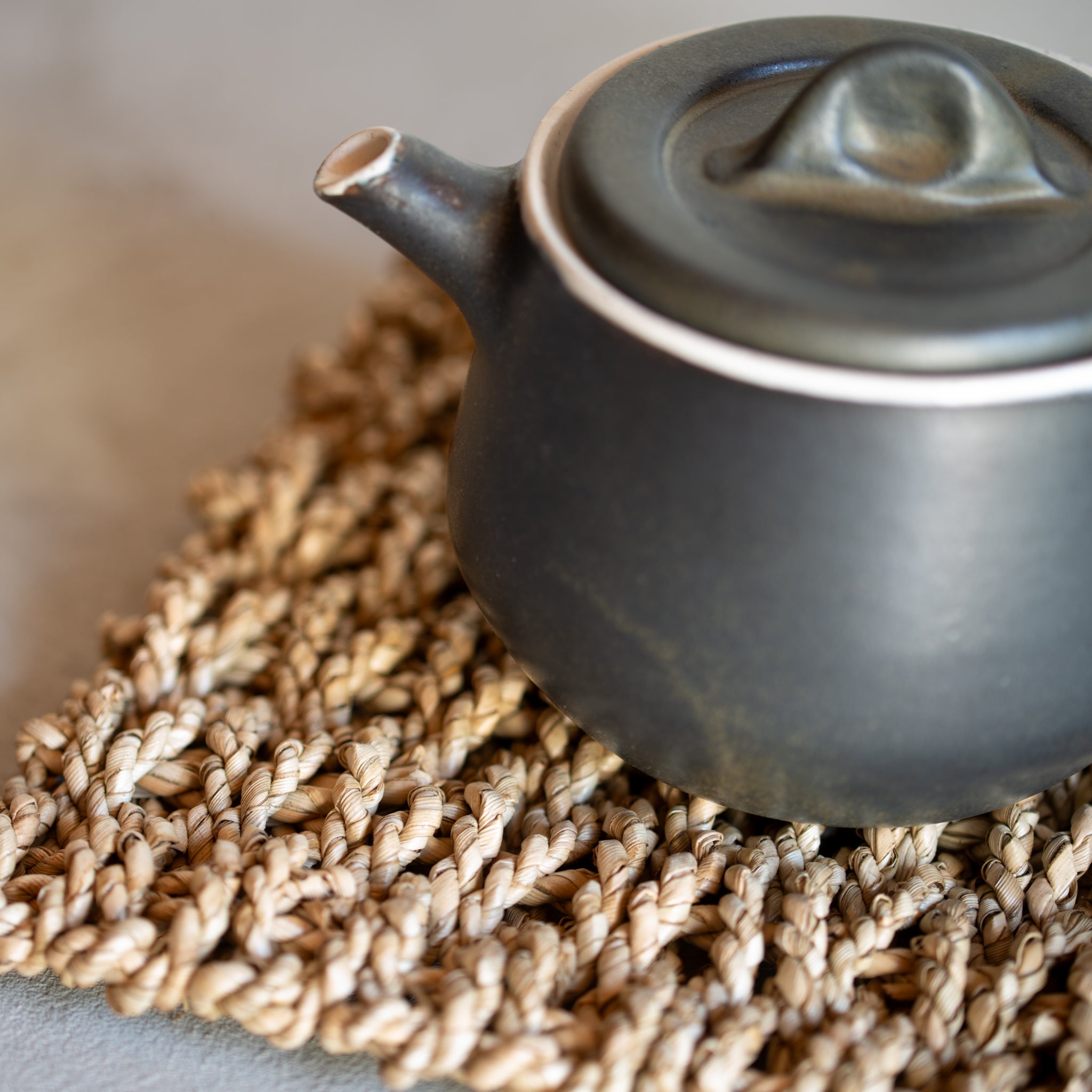 Handwoven Seagrass Trivet | Natural