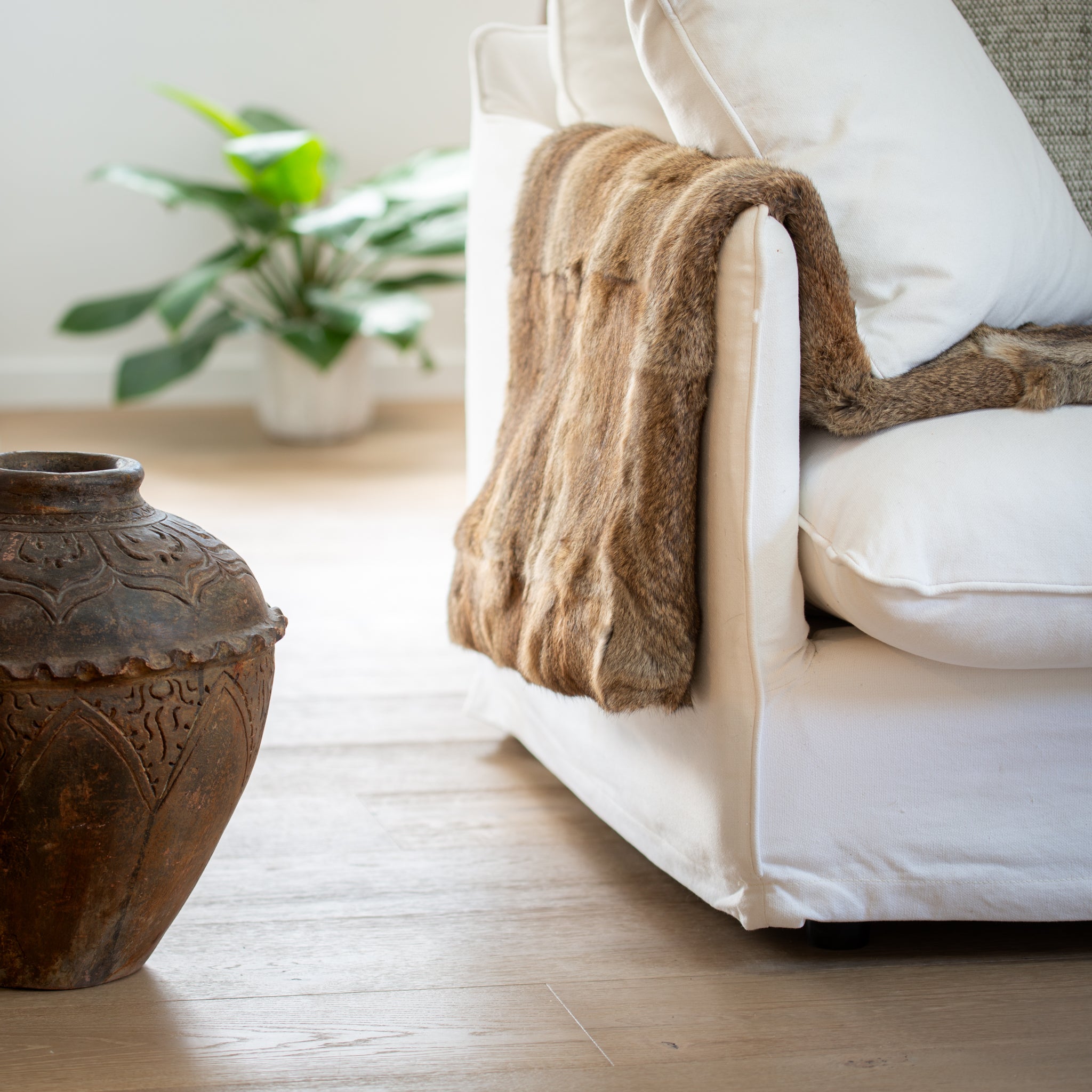 Arctic Rabbit Fur Throw | Full Skin Natural