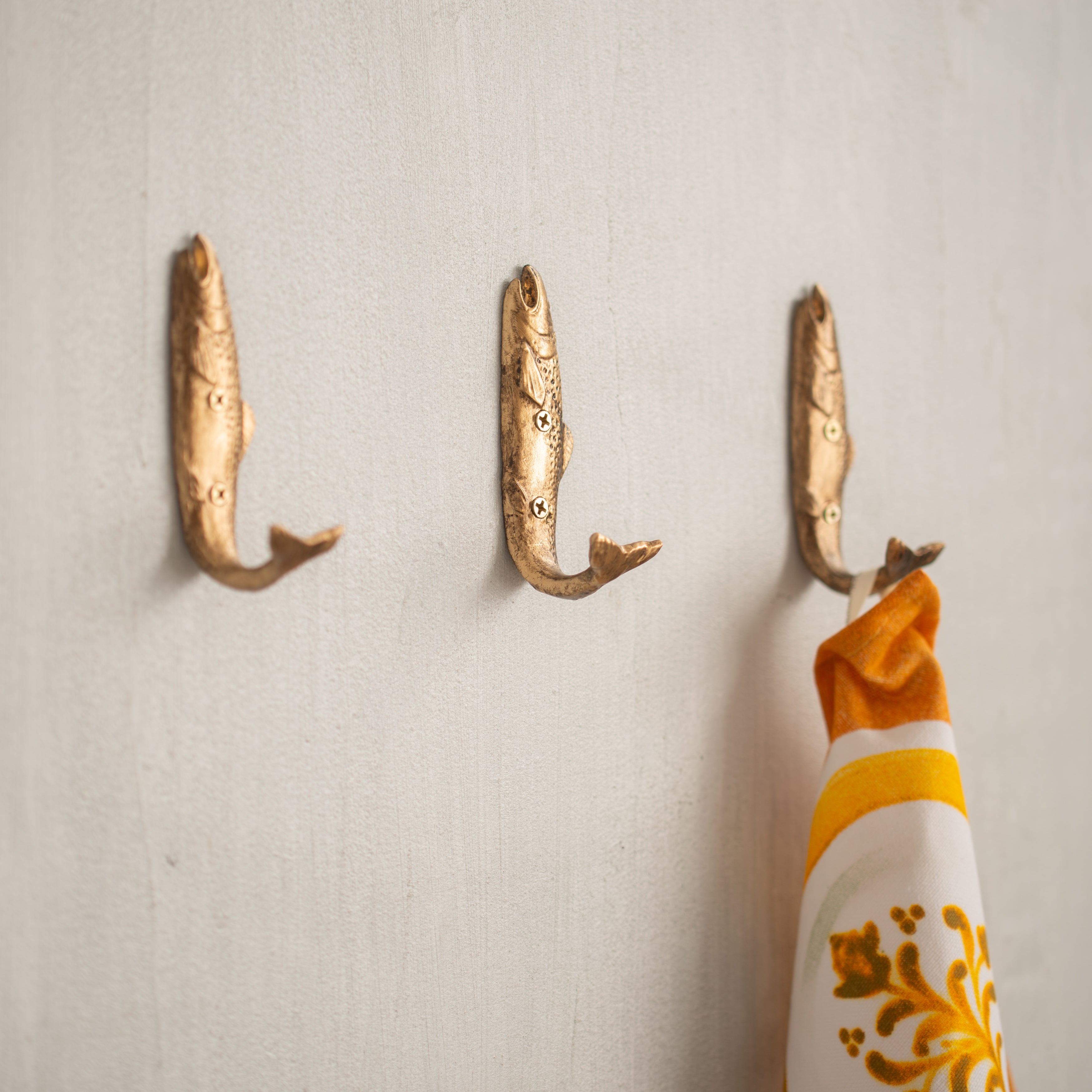 'Scales' the Fish Hook