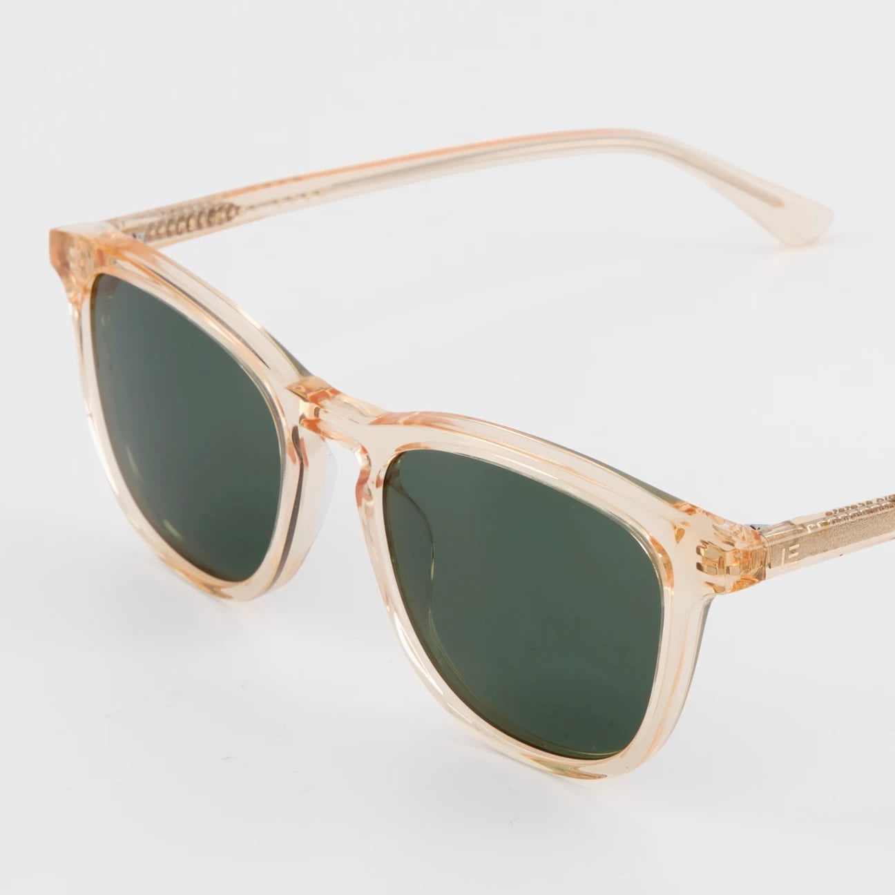Isle of Eden Sunglasses | Louis-Phillipe - Champagne