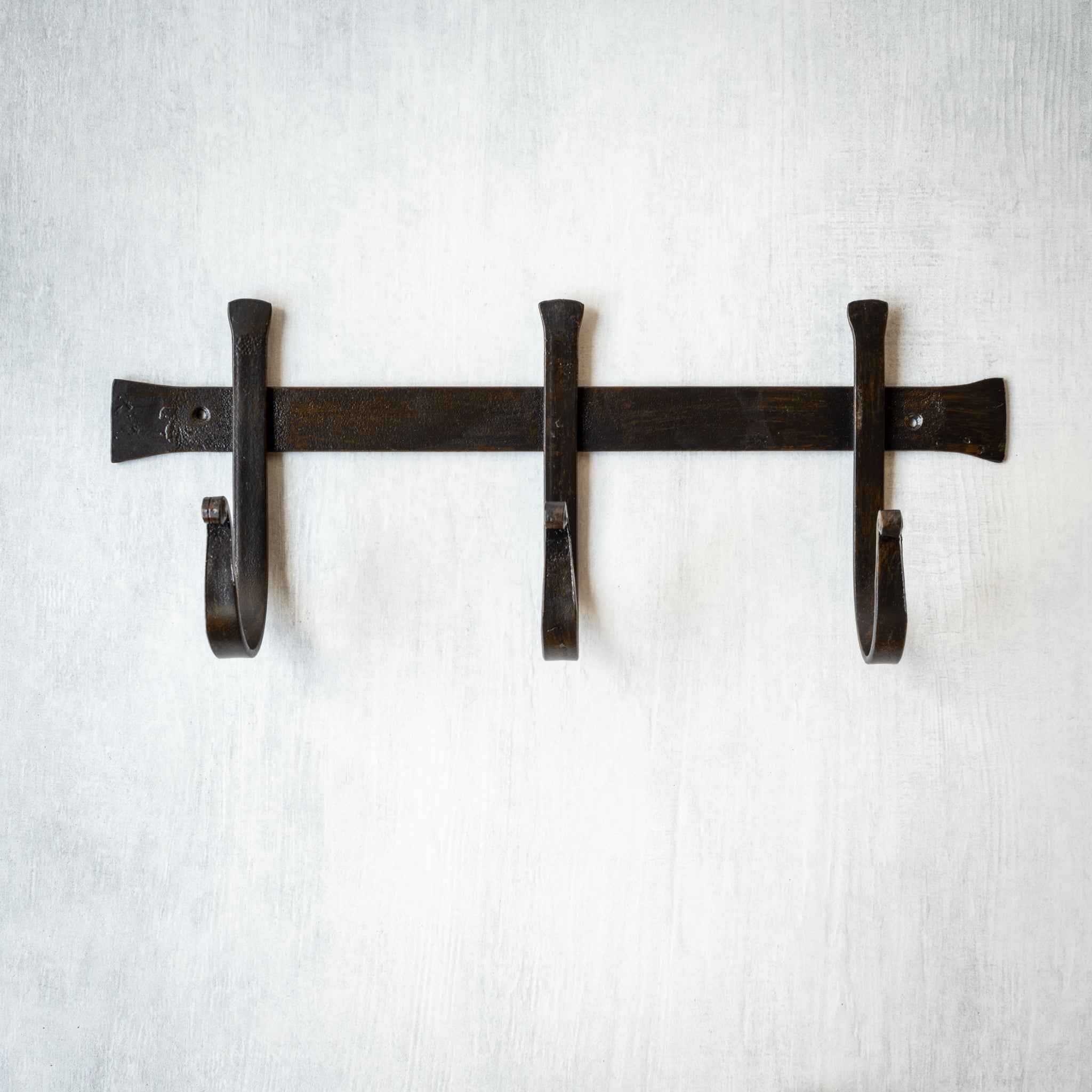Iron Three Hook | Brush Black