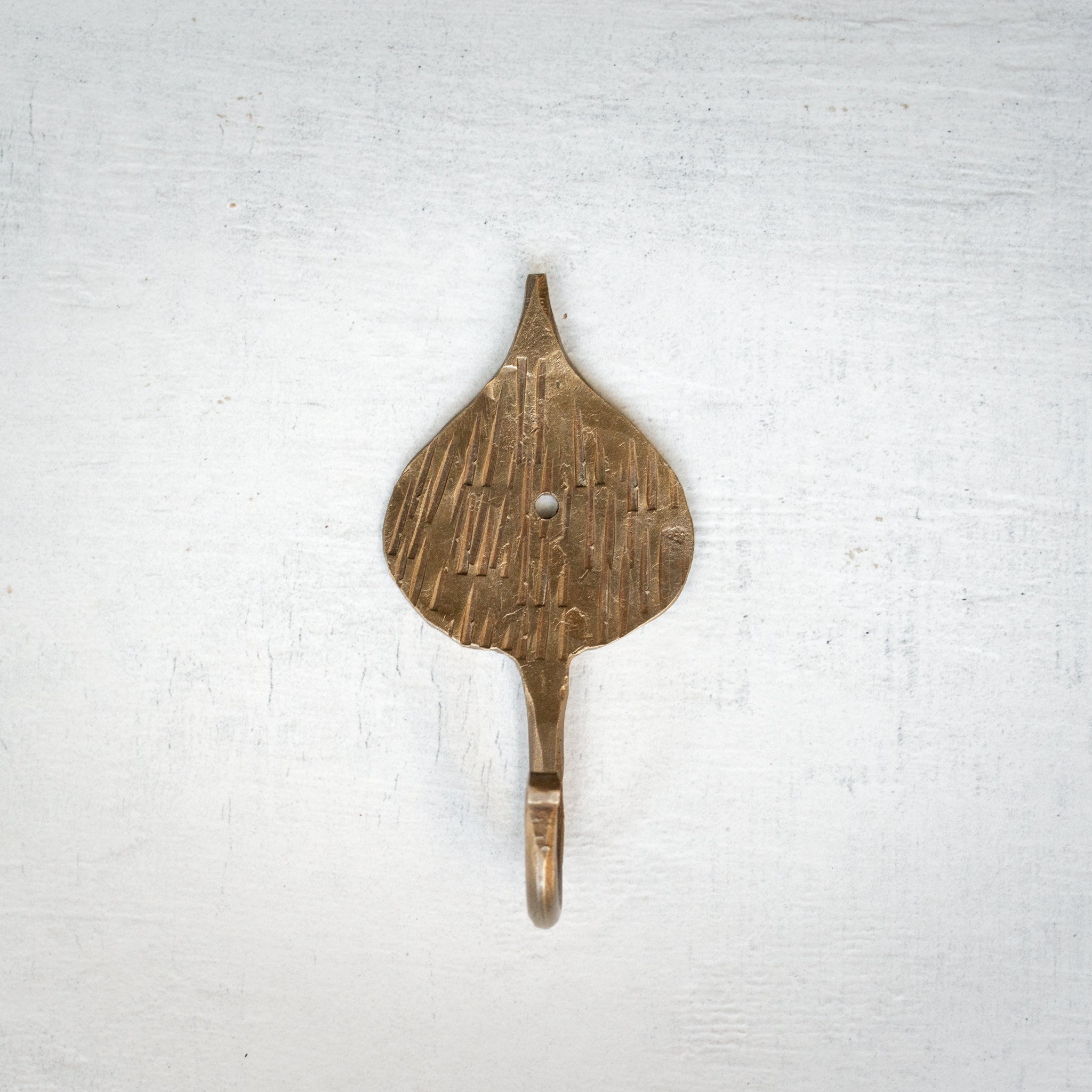 Round Leaf Hook | Antique Gold Finish