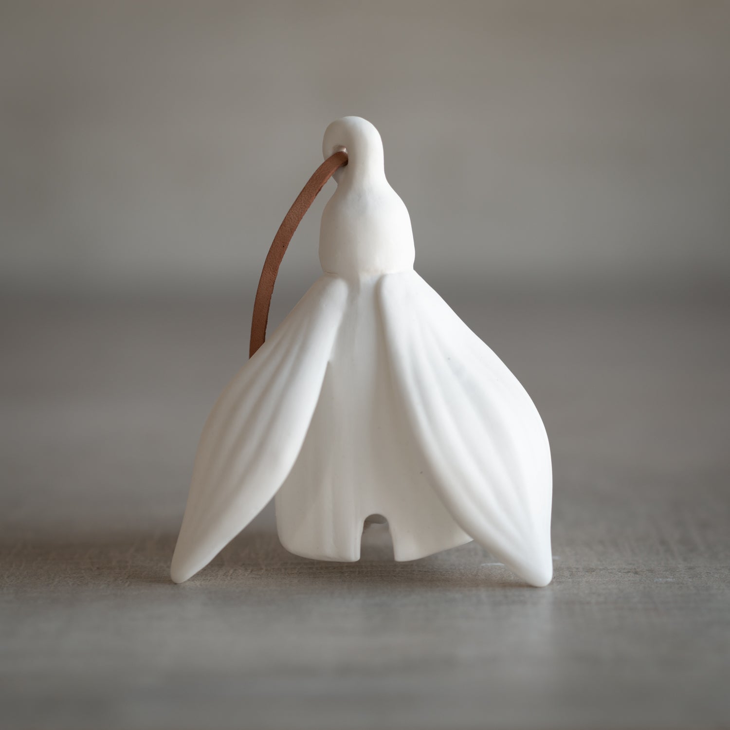 Porcelain Flower Bell | Snowdrop