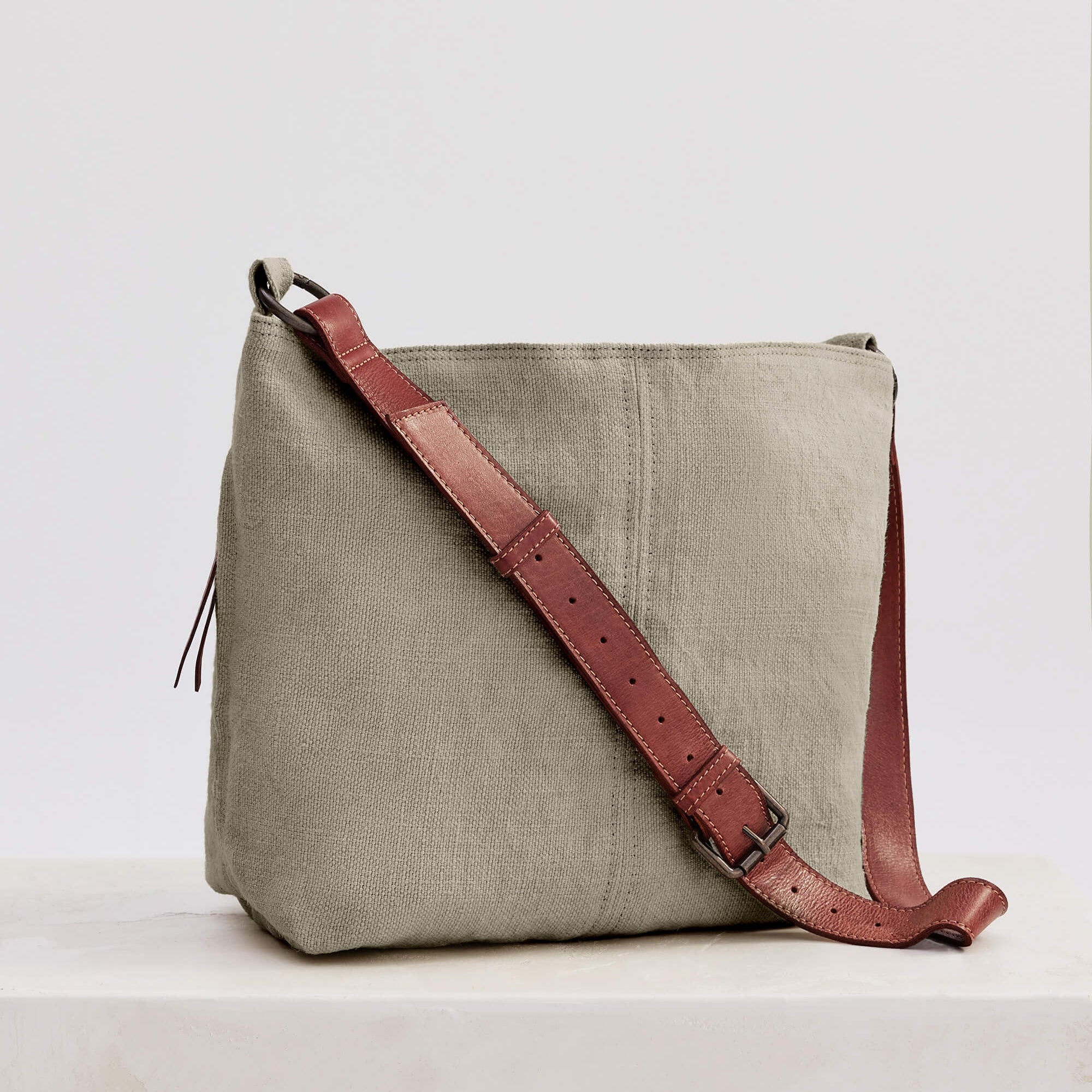 Juju & Co. | Baby Jute Slouchy Bag | Eucalyptus