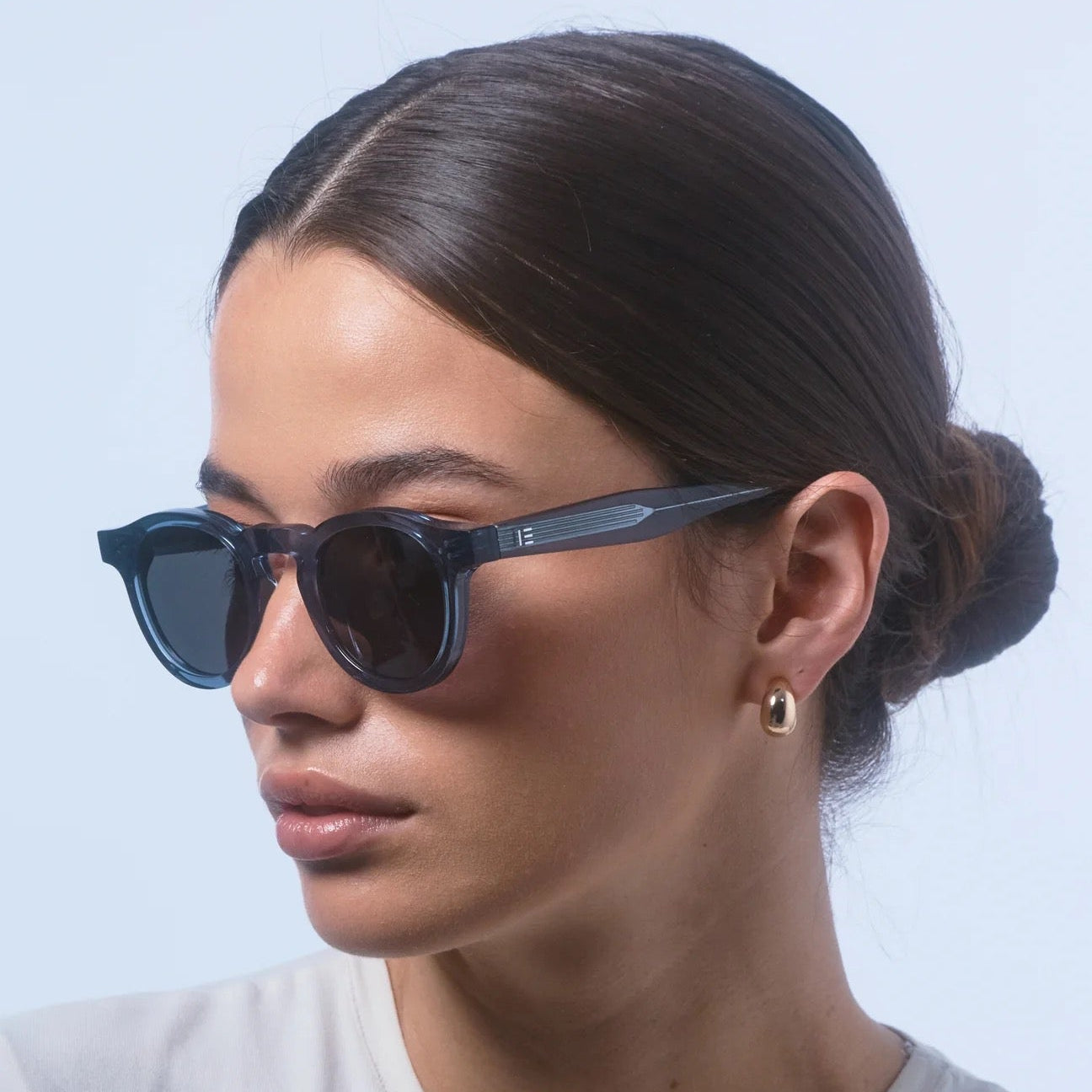 Isle of Eden Sunglasses | Drew | Transparent Blue