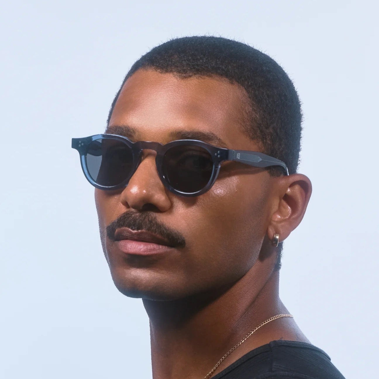 Isle of Eden Sunglasses | Drew | Transparent Blue