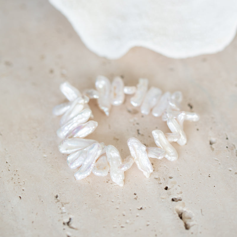 Biwa Pearl Bracelet | White