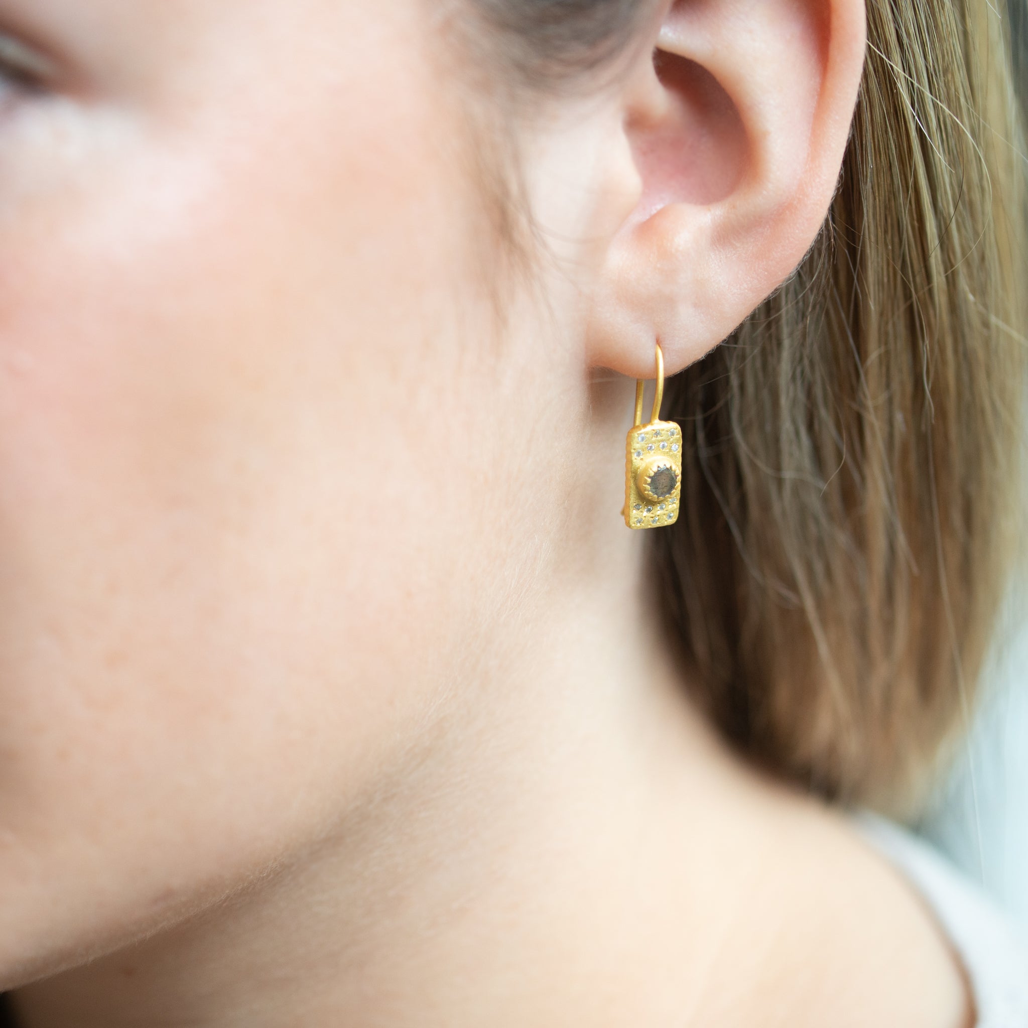 Crafted | Joia | Labradorite Earring