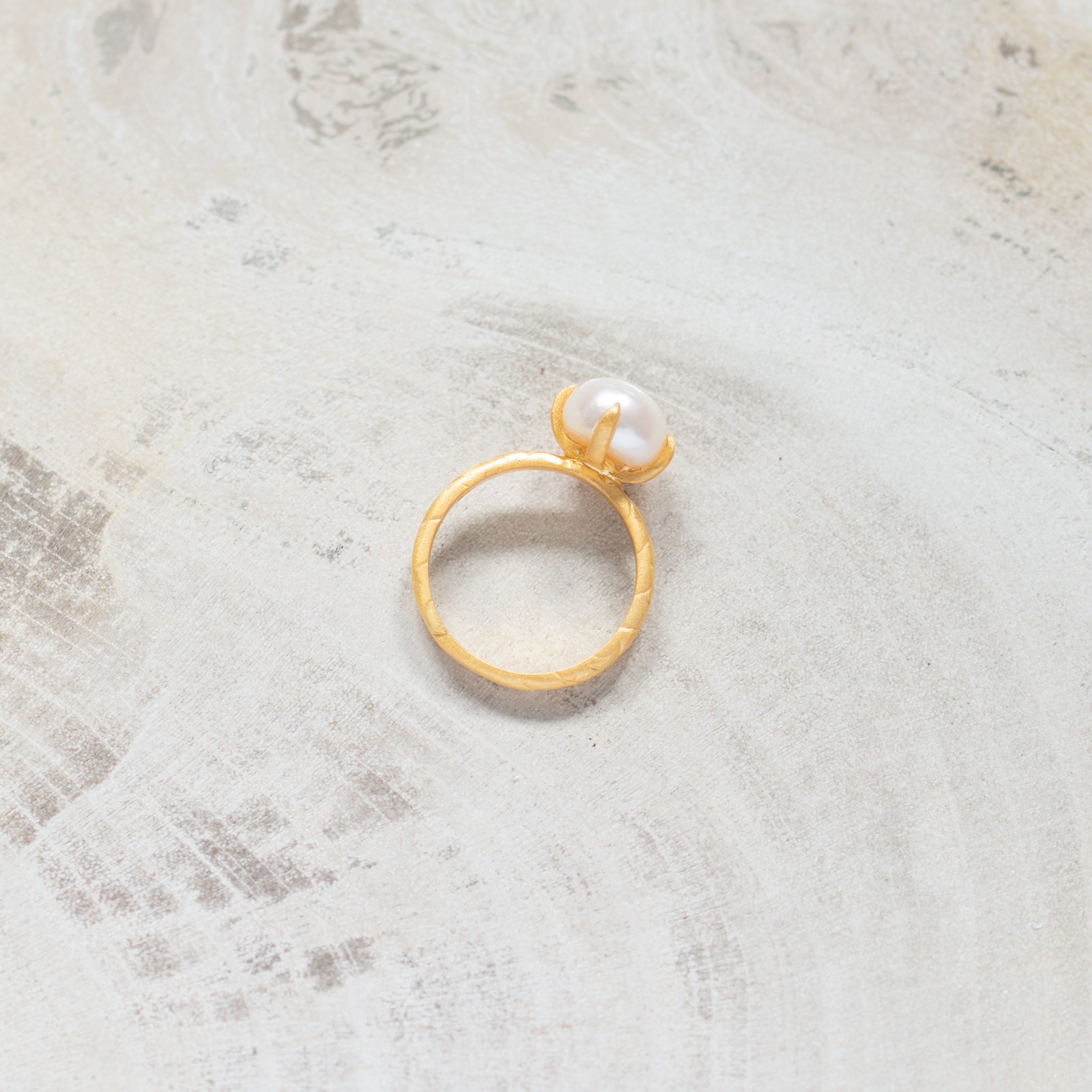 Crafted | Paru | Claw Ring