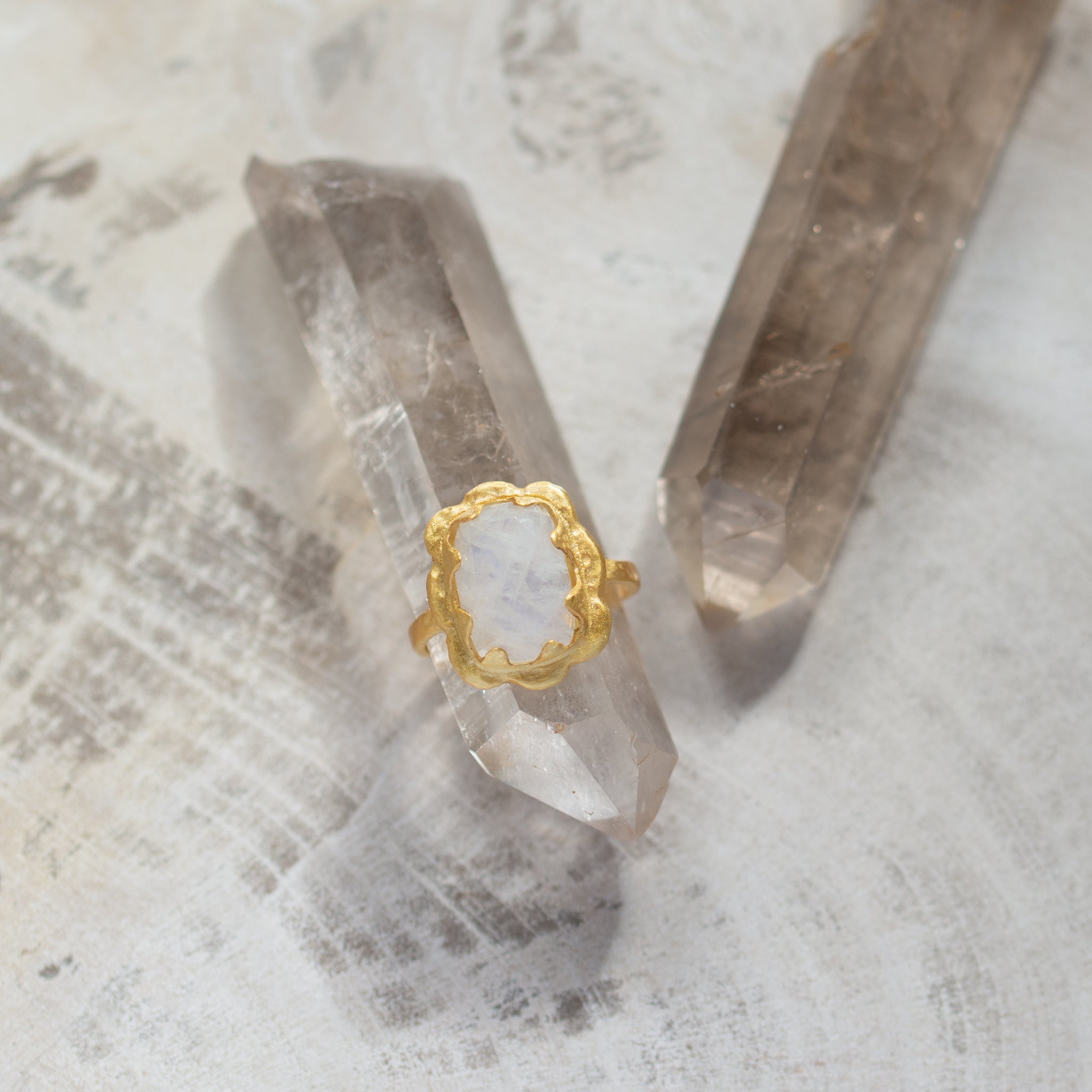 Crafted | Lune | Ring