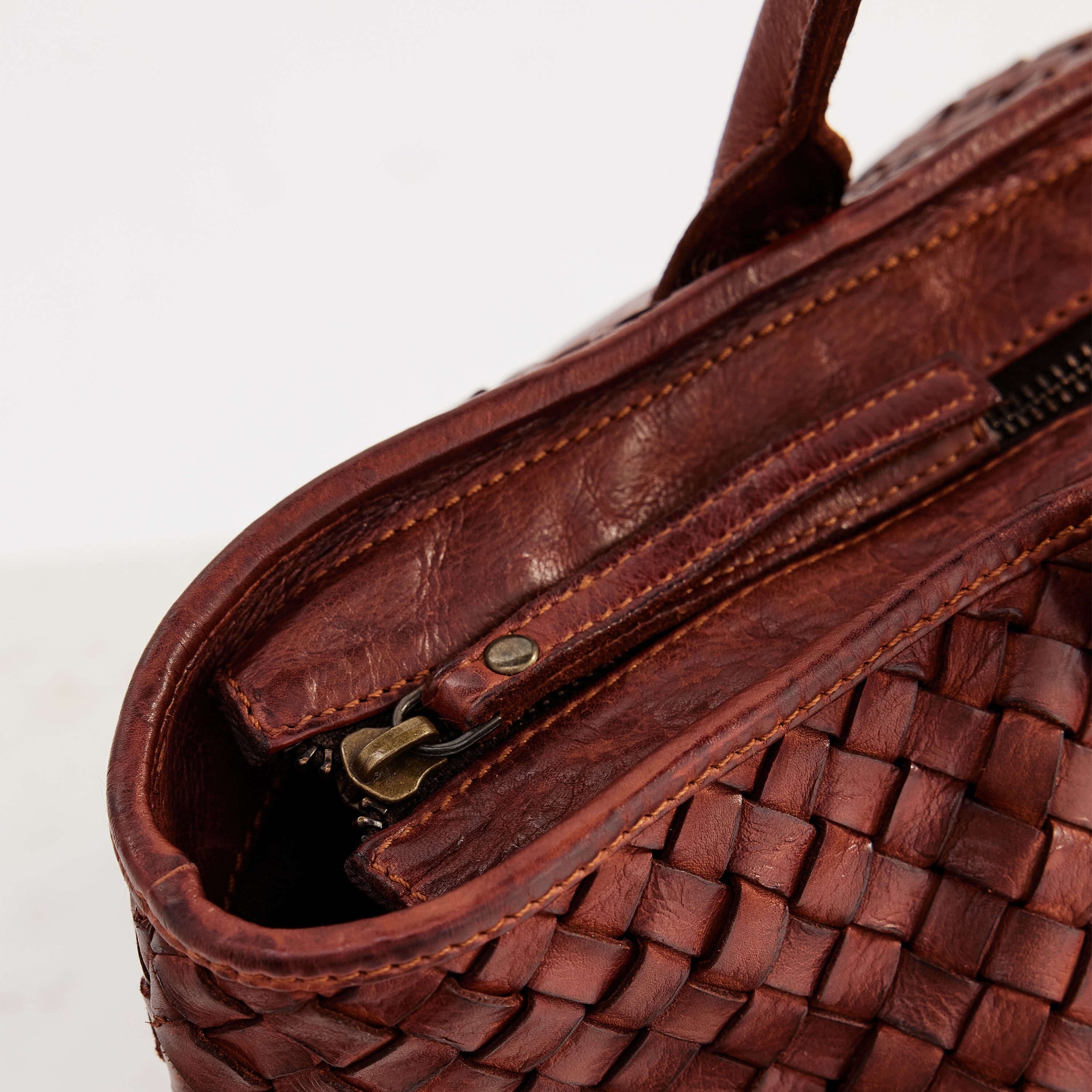 Juju & Co. | Leather Basque Tote | Amber