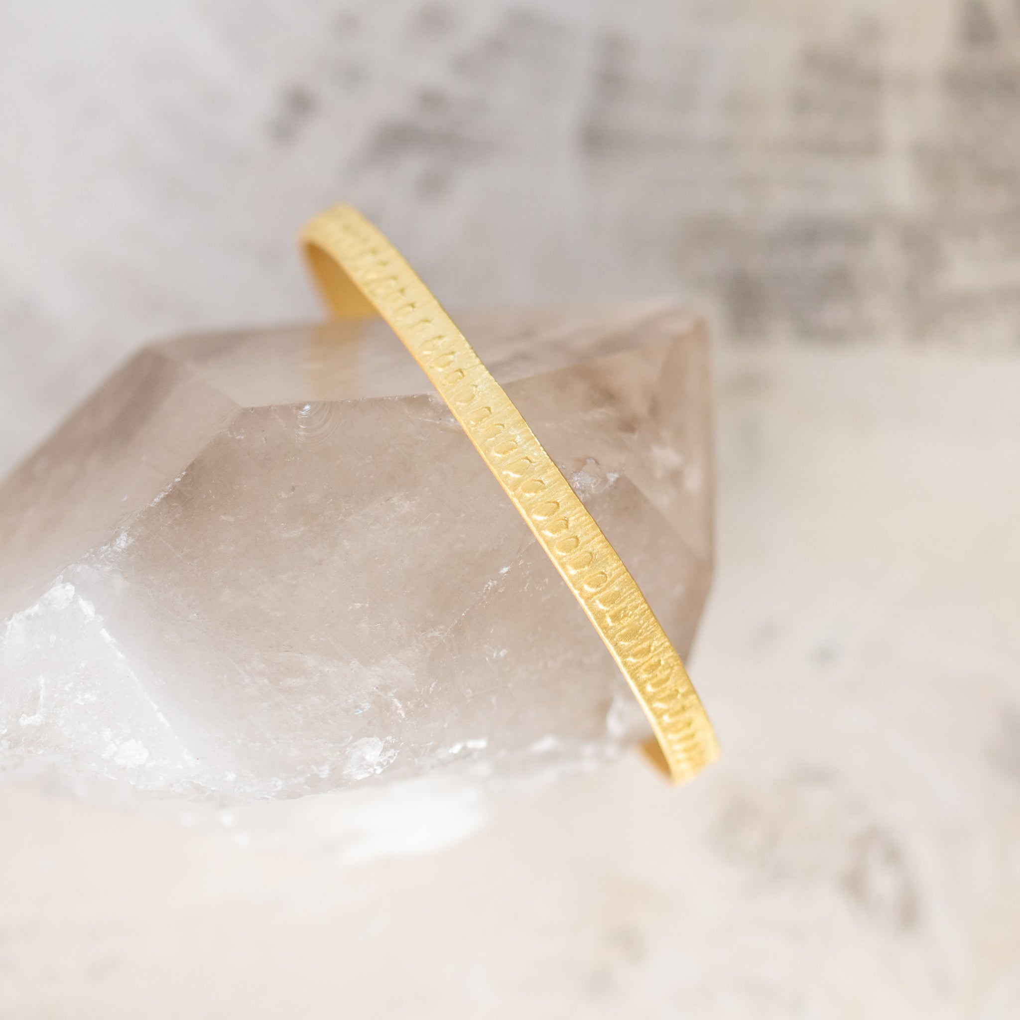 Crafted | Devi | Gold | Fua Cuff