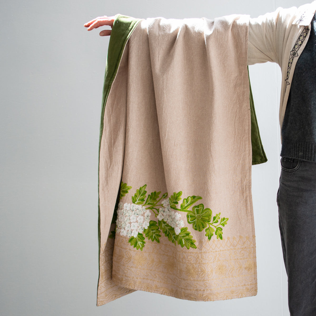 Embroidered Throw | Hydrangea