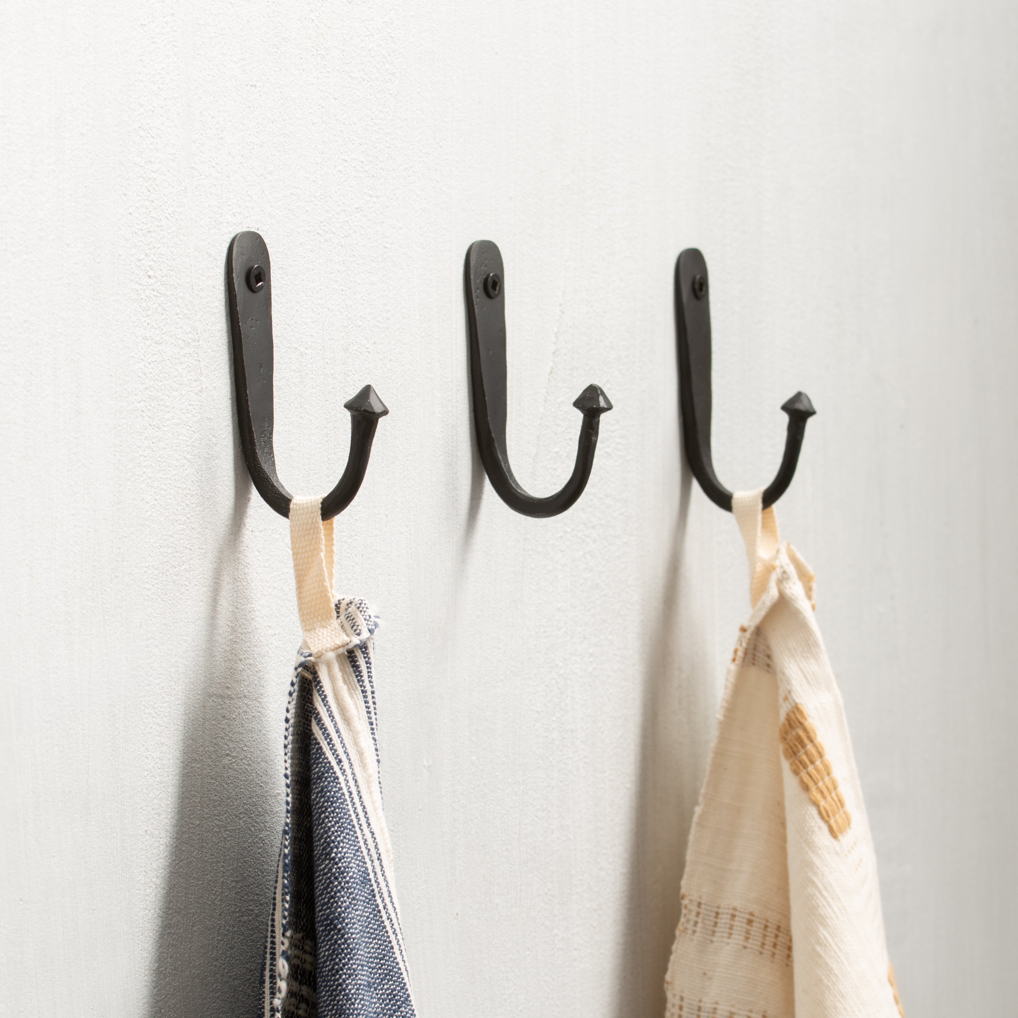 Forged | Foundry Hook | Iron | Black
