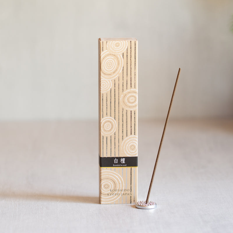 Japanese Incense | Hyakuraku | Sandalwood with Holder