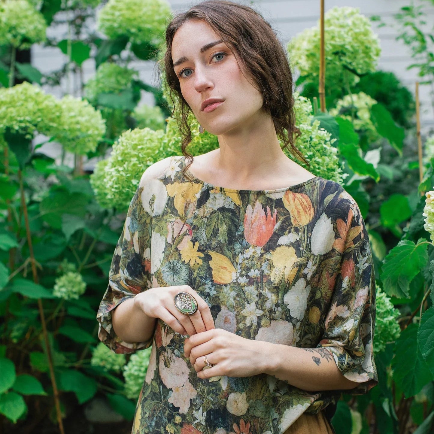 Luxe Tee | I Dream in Flowers