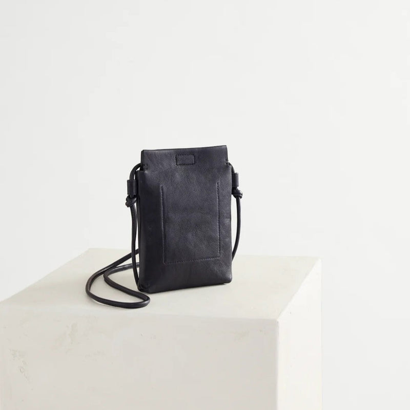 Juju & Co. | Marina Pouch | Black