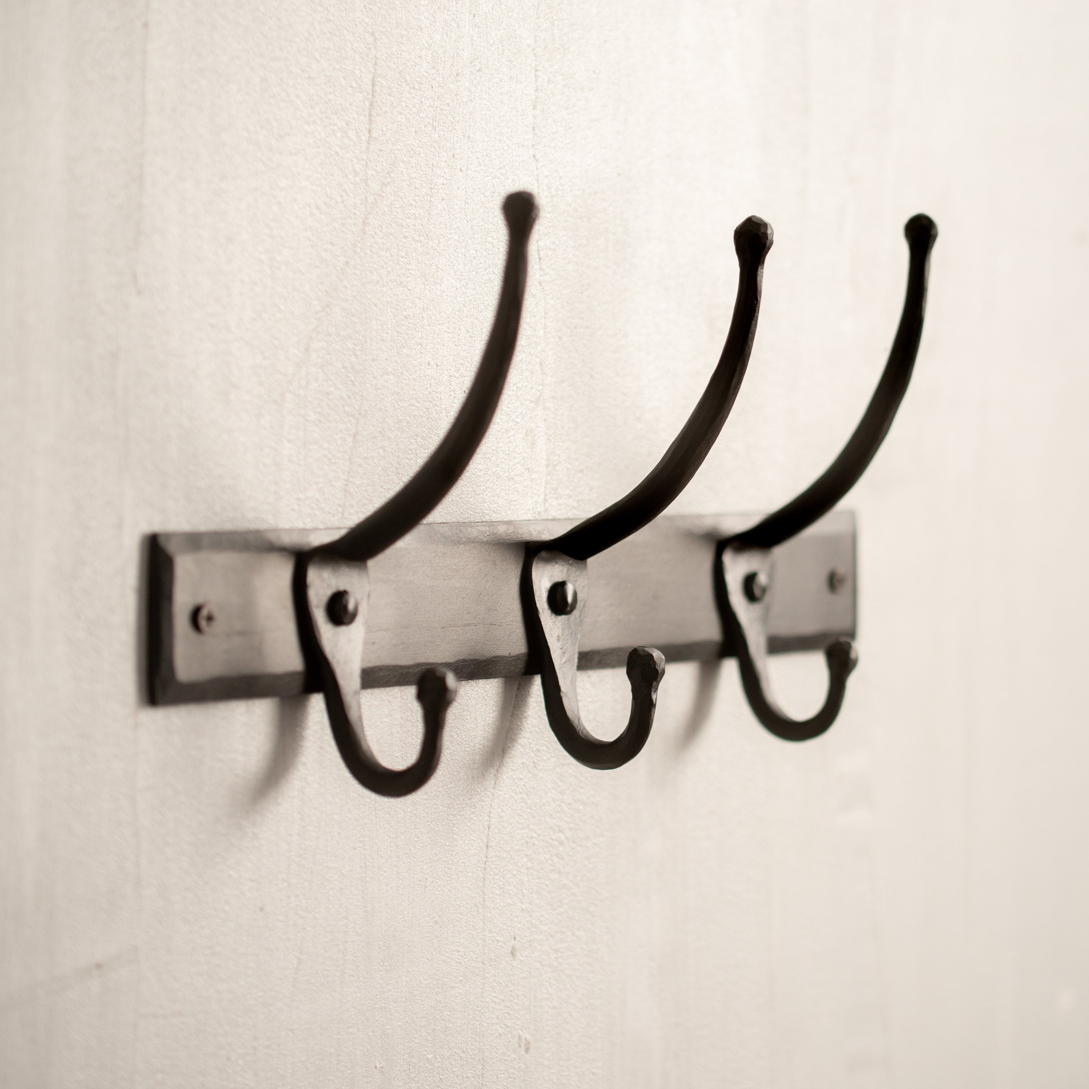 Forged | Umbra | 3 Hook