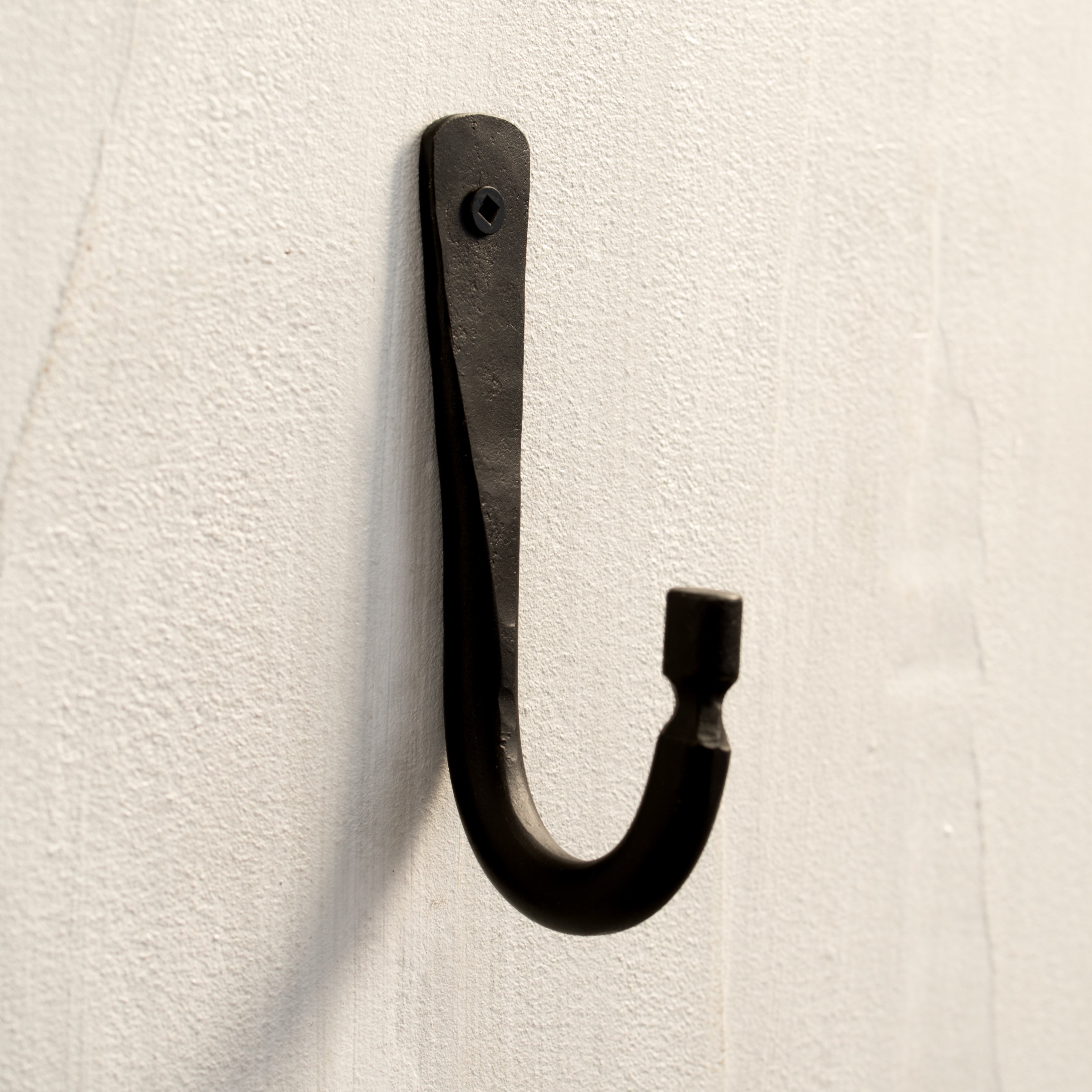 Forged | Anvil Hook | Iron | Black