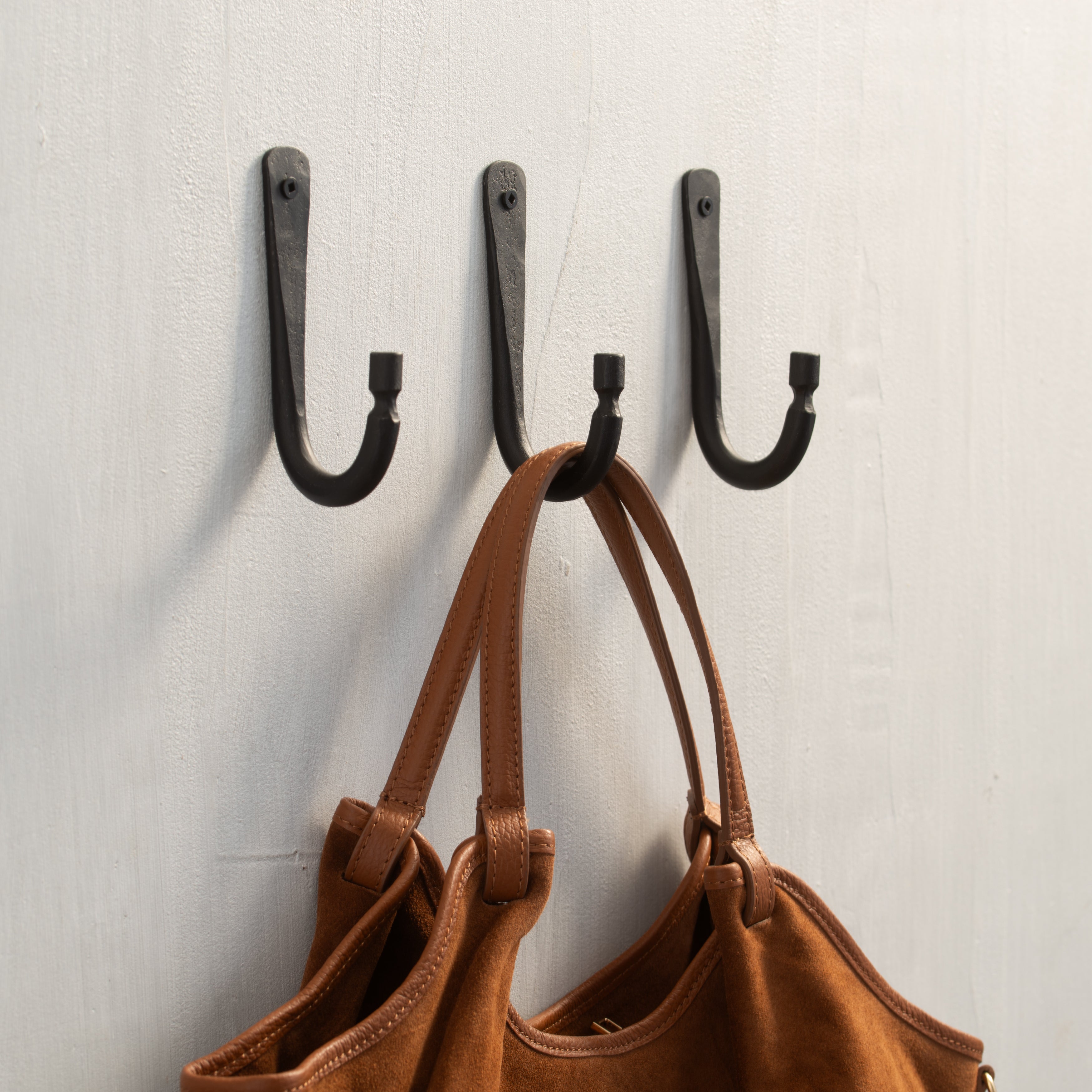 Forged | Anvil Hook | Iron | Black